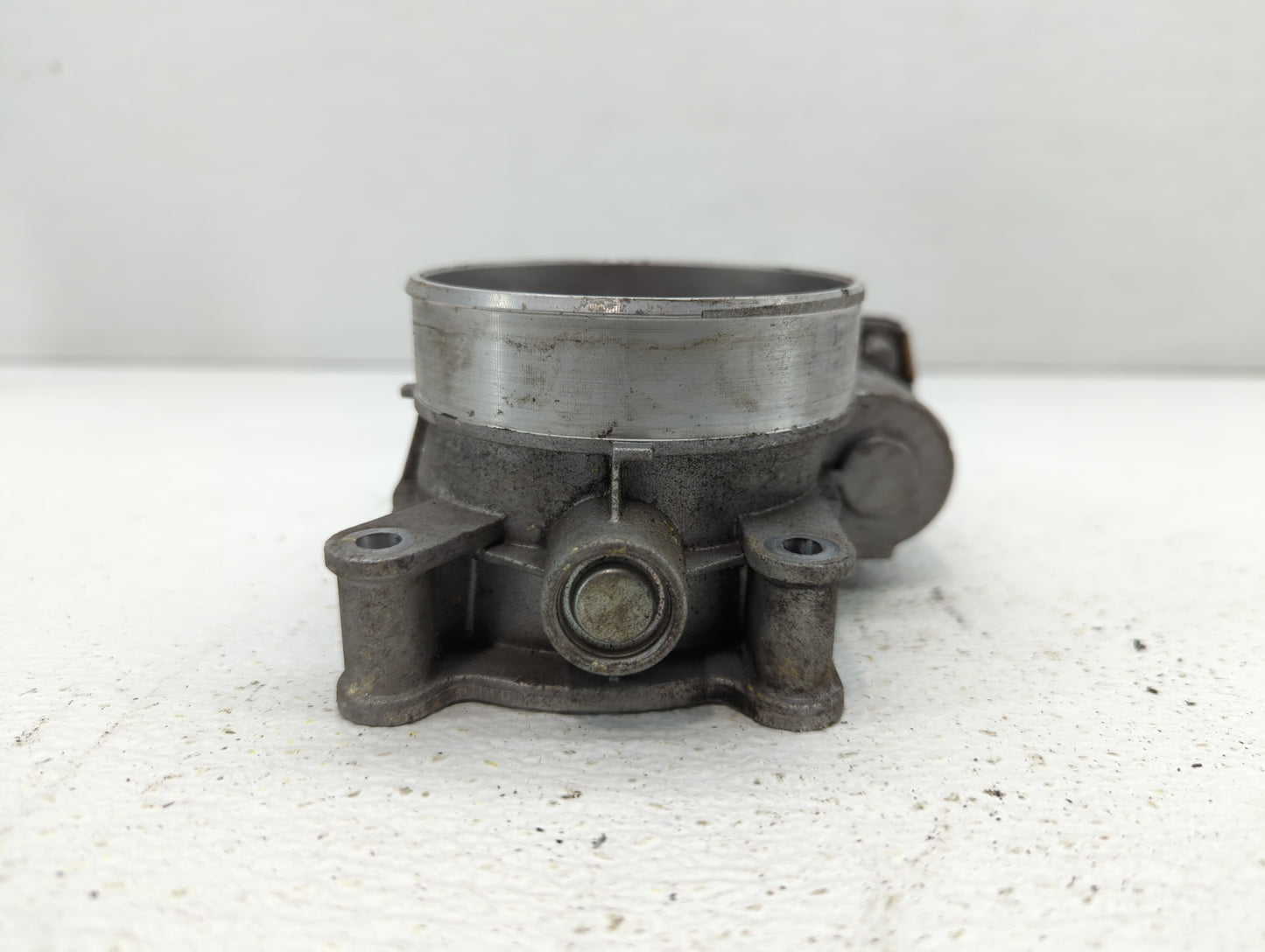 2015-2022 Chevrolet Tahoe Throttle Body P/N:12617792 12678224 Fits Fits 2014 2015 2016 2017 2018 2019 2020 2021 2022 OEM Use