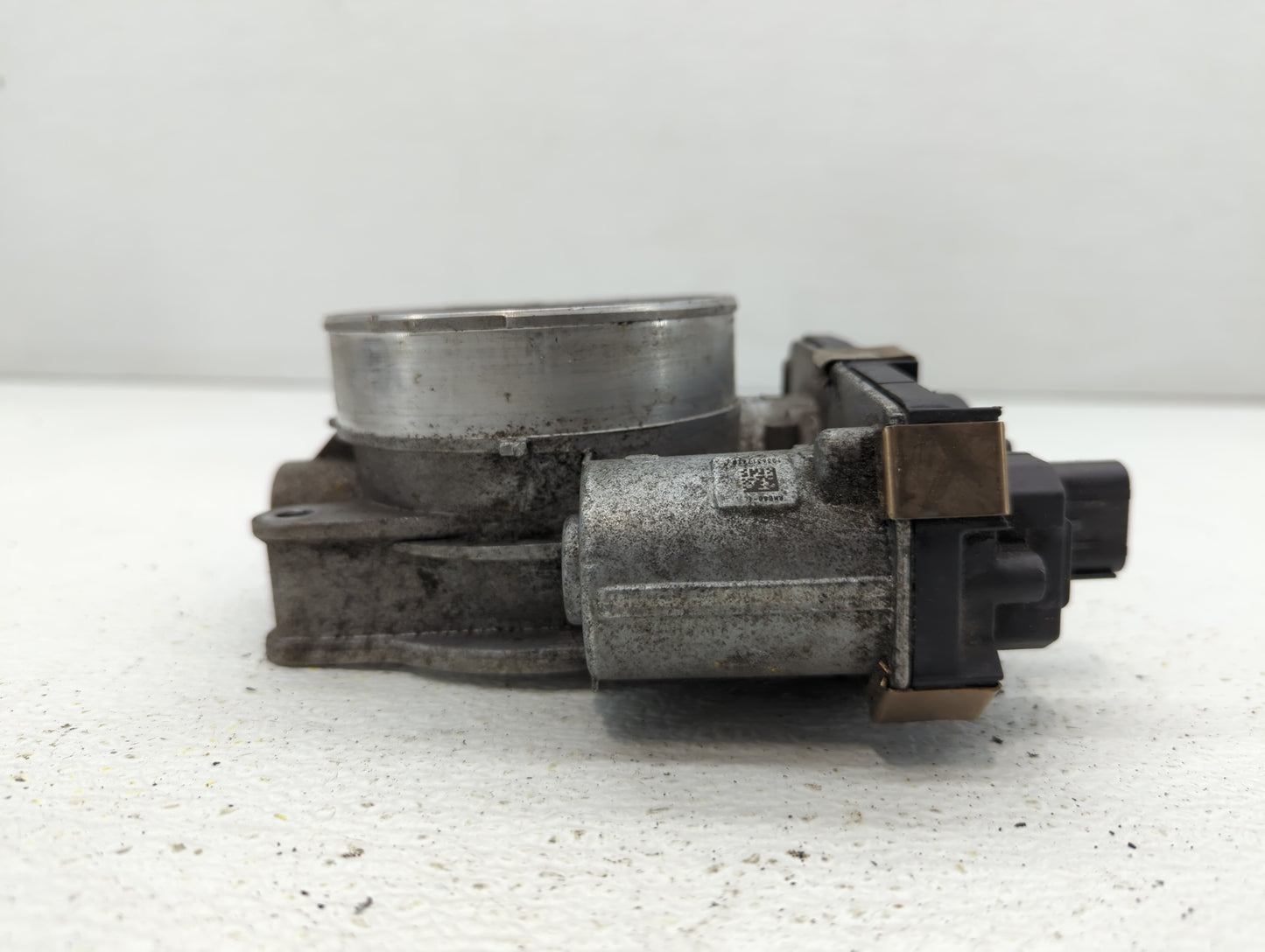 2015-2022 Chevrolet Tahoe Throttle Body P/N:12617792 12678224 Fits Fits 2014 2015 2016 2017 2018 2019 2020 2021 2022 OEM Use