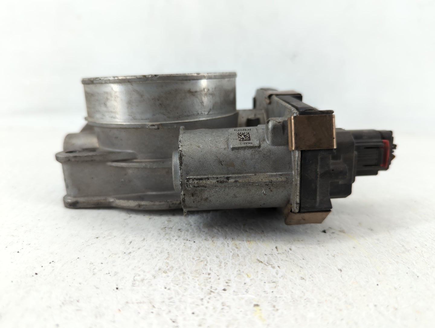 2015-2022 Chevrolet Tahoe Throttle Body P/N:12617792 Fits Fits 2014 2015 2016 2017 2018 2019 2020 2021 2022 OEM Used Auto Pa