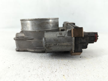 2015-2022 Chevrolet Tahoe Throttle Body P/N:12617792 Fits Fits 2014 2015 2016 2017 2018 2019 2020 2021 2022 OEM Used Auto Parts