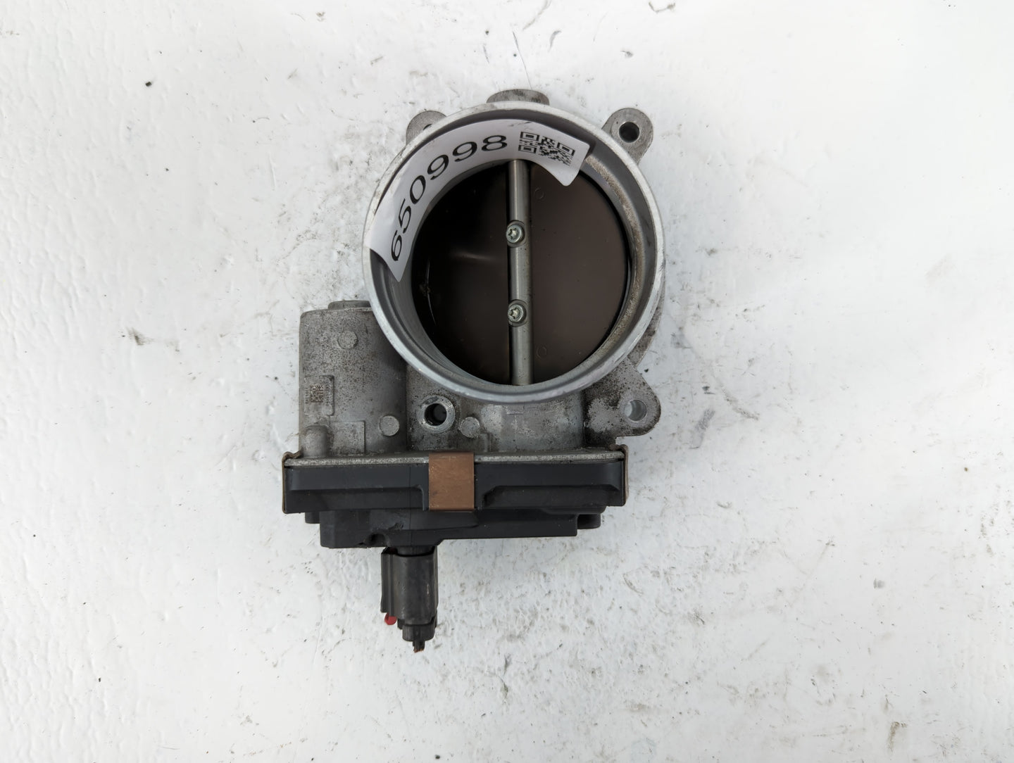 2015-2022 Chevrolet Tahoe Throttle Body P/N:12617792 Fits Fits 2014 2015 2016 2017 2018 2019 2020 2021 2022 OEM Used Auto Pa