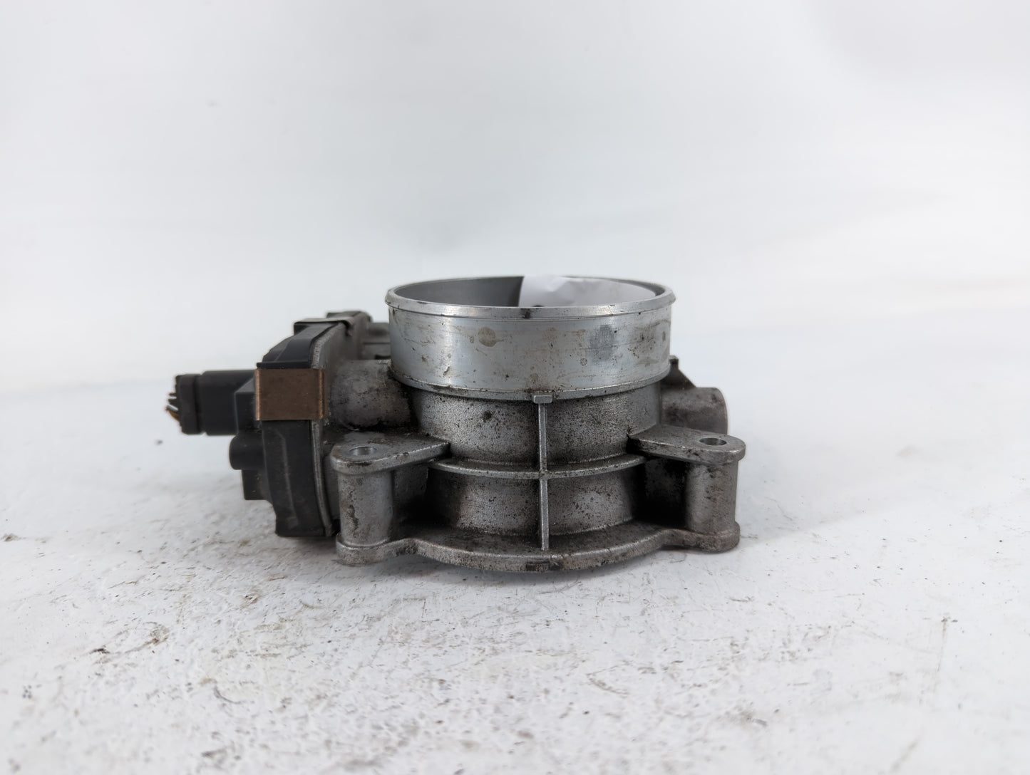 2015-2022 Chevrolet Tahoe Throttle Body P/N:12617792 Fits Fits 2014 2015 2016 2017 2018 2019 2020 2021 2022 OEM Used Auto Pa