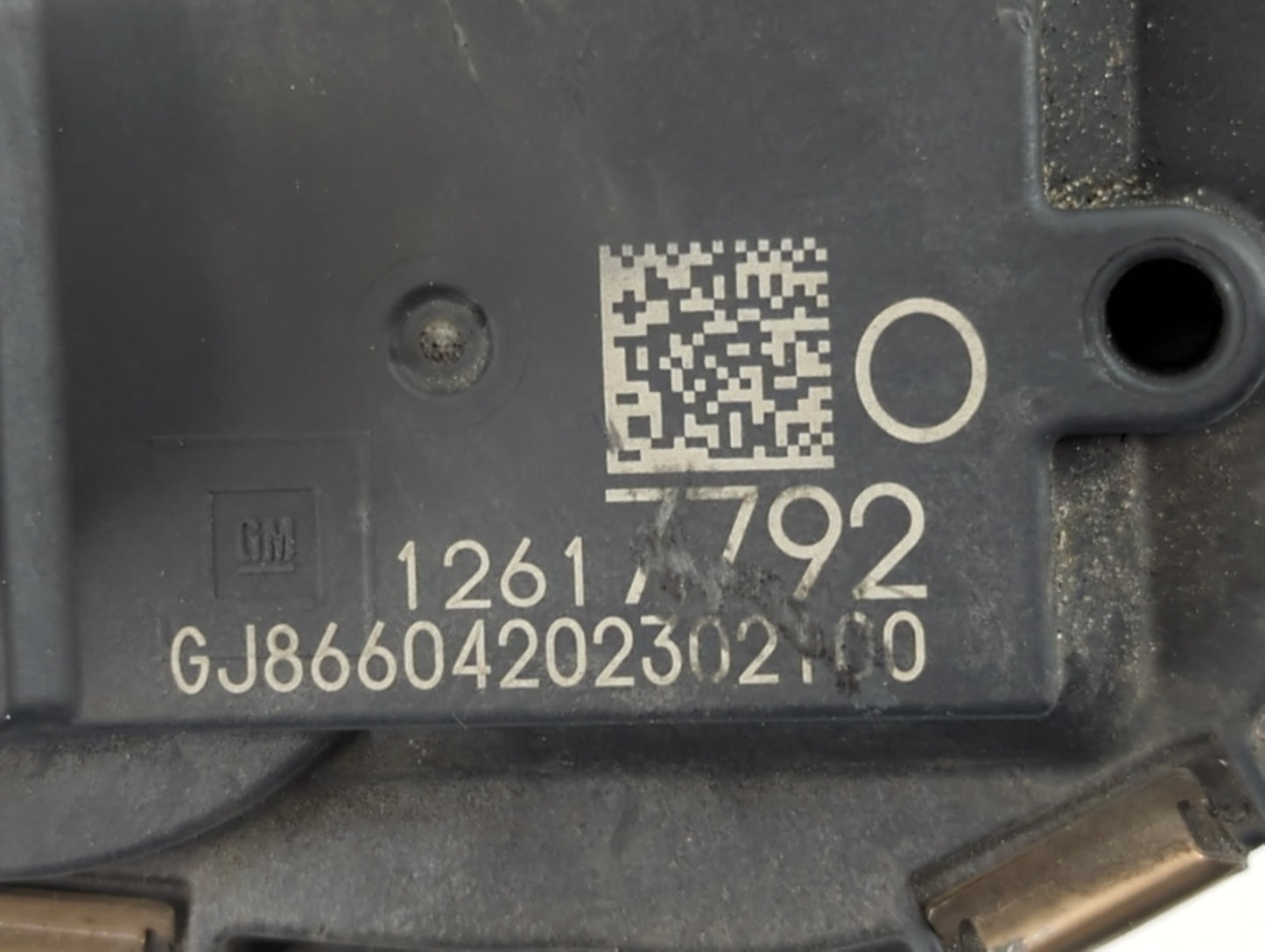 2015-2022 Chevrolet Tahoe Throttle Body P/N:12617792 Fits Fits 2014 2015 2016 2017 2018 2019 2020 2021 2022 OEM Used Auto Pa