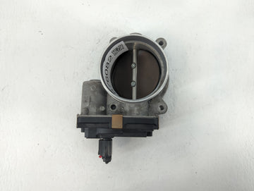 2015-2022 Chevrolet Tahoe Throttle Body P/N:12617792 Fits Fits 2014 2015 2016 2017 2018 2019 2020 2021 2022 OEM Used Auto Pa