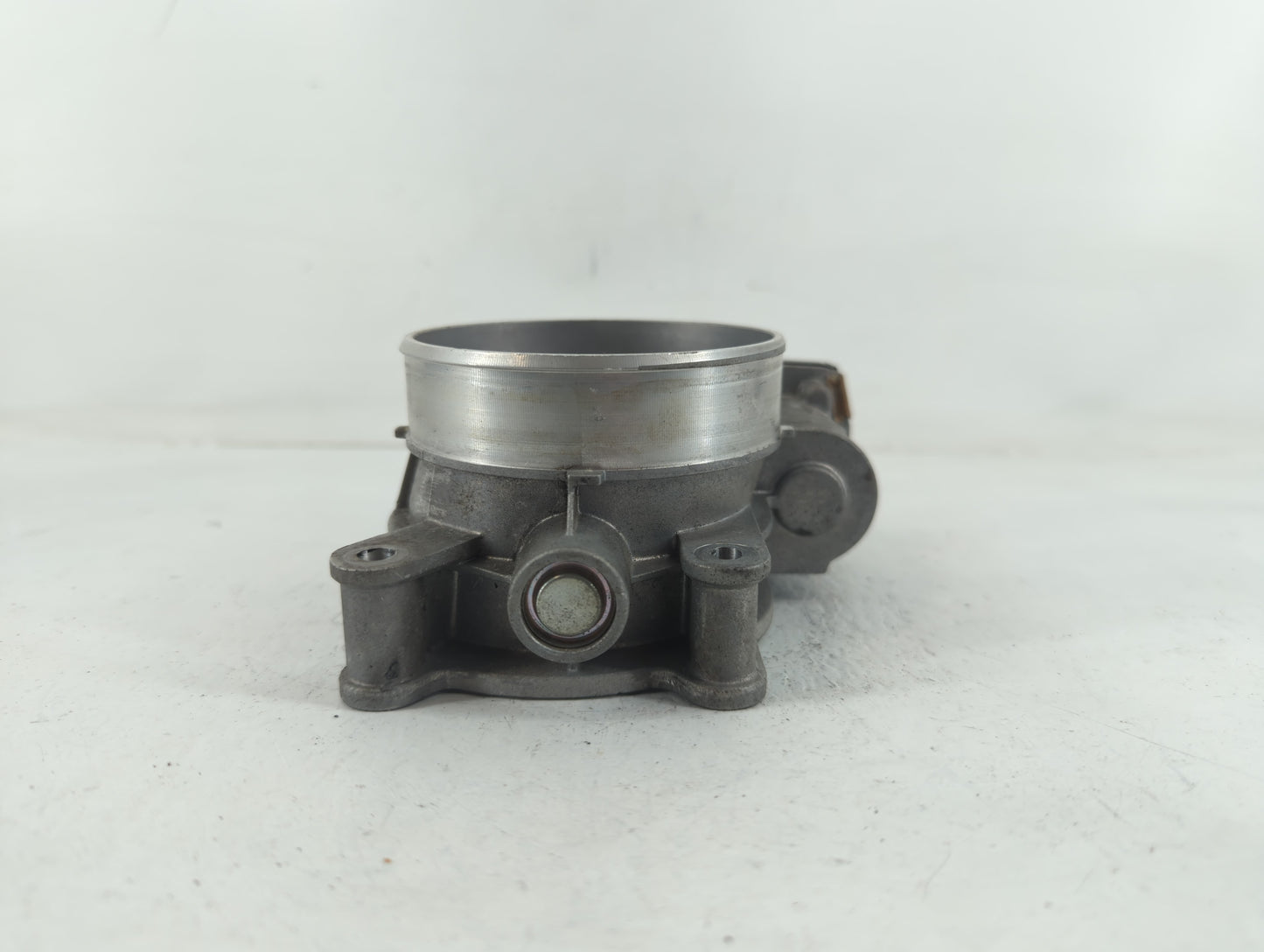 2015-2022 Chevrolet Tahoe Throttle Body P/N:12617792 Fits Fits 2014 2015 2016 2017 2018 2019 2020 2021 2022 OEM Used Auto Pa