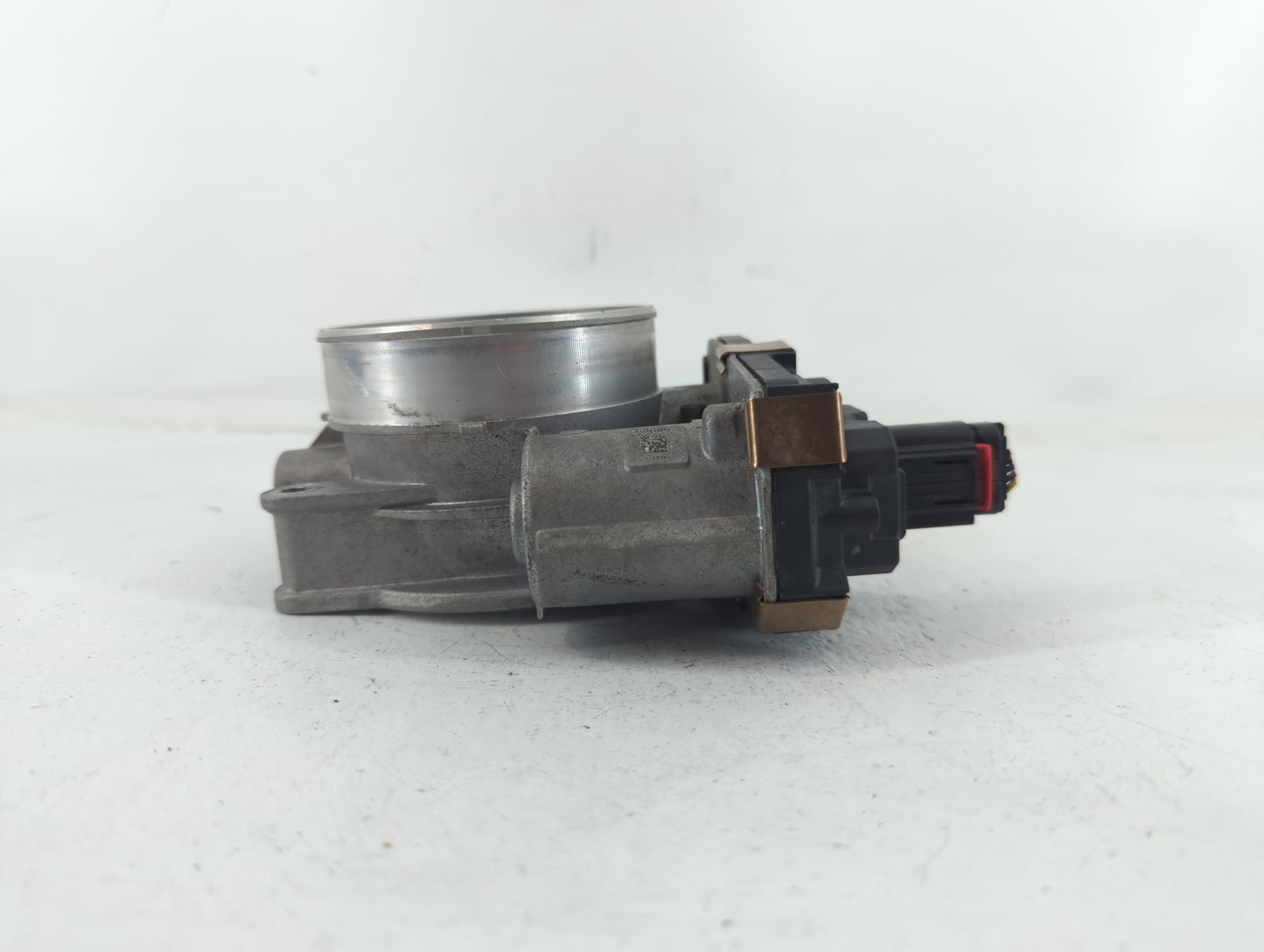 2015-2022 Chevrolet Tahoe Throttle Body P/N:12617792 Fits Fits 2014 2015 2016 2017 2018 2019 2020 2021 2022 OEM Used Auto Pa