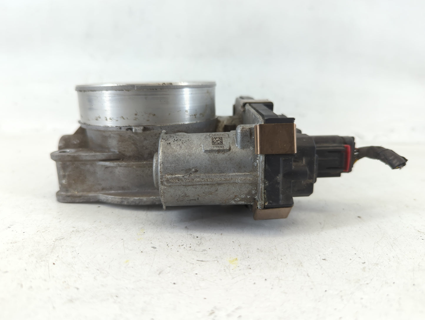 2015-2022 Chevrolet Tahoe Throttle Body P/N:12617792 Fits Fits 2014 2015 2016 2017 2018 2019 2020 2021 2022 OEM Used Auto Pa