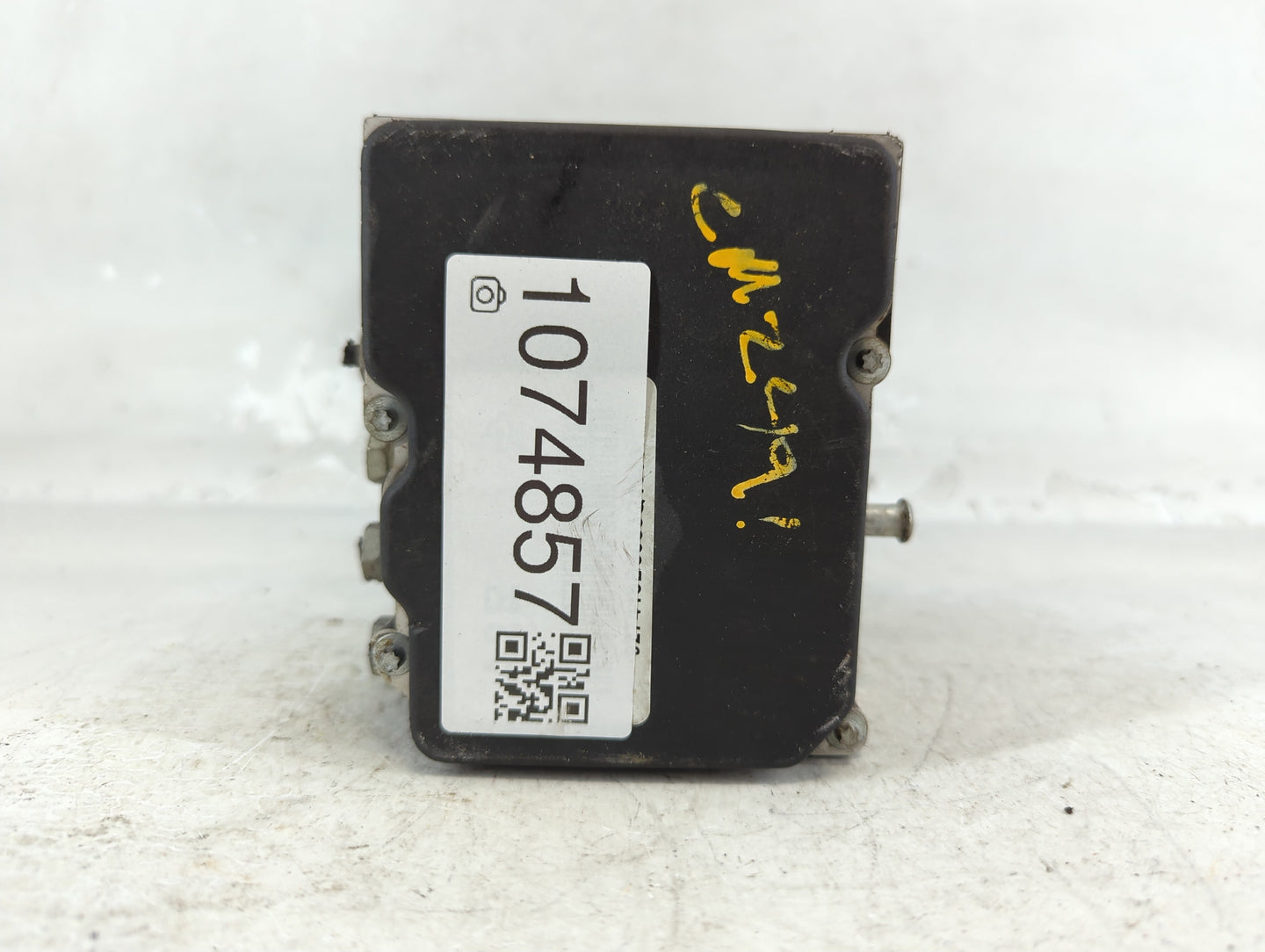 2017 Chevrolet Traverse ABS Pump Control Module Replacement P/N:23407416 Fits Fits 2012 2013 2014 2015 2016 OEM Used Auto Pa