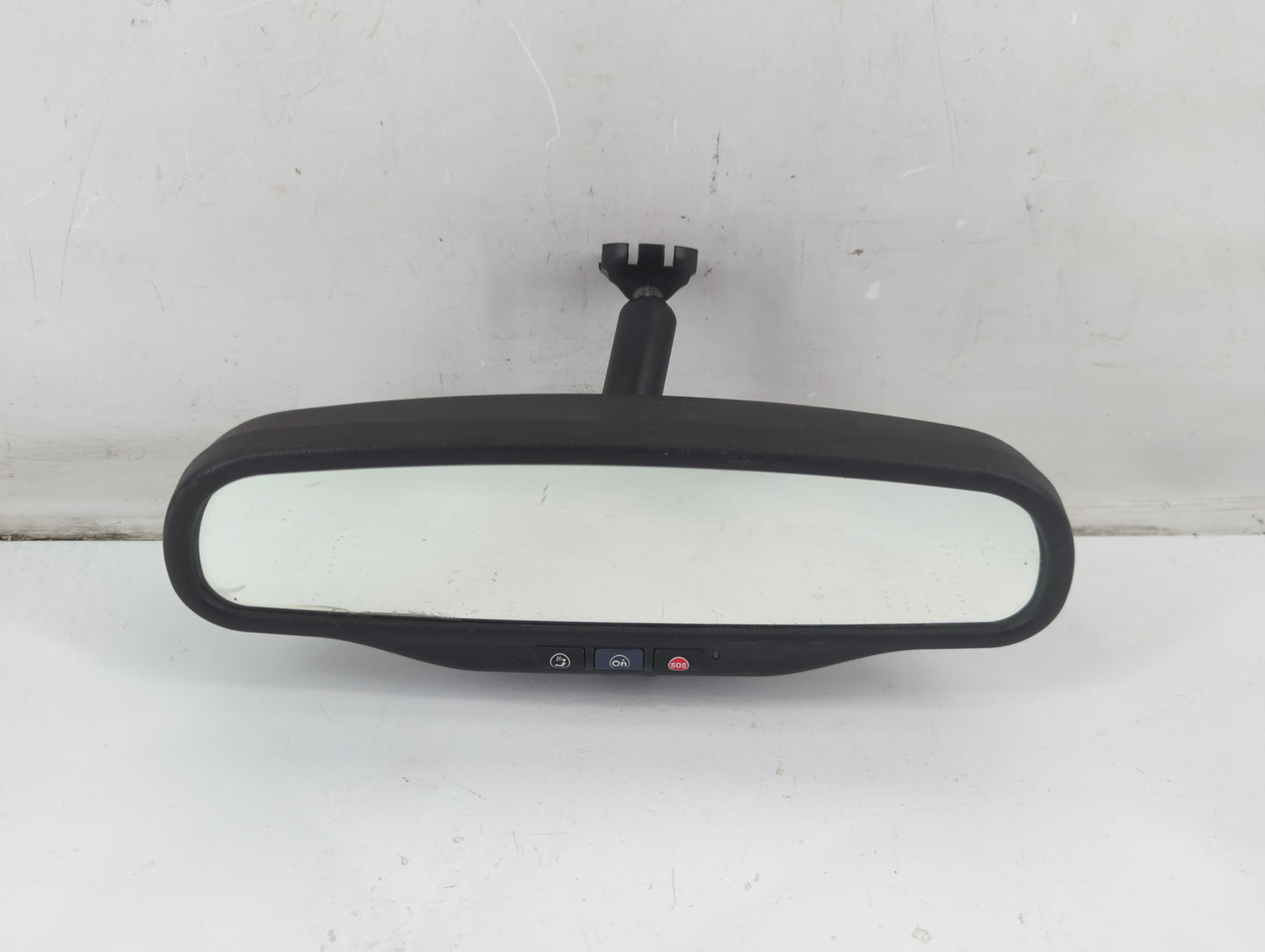 2017 Chevrolet Traverse Interior Rear View Mirror Replacement OEM P/N:E11015885 Fits OEM Used Auto Parts - Oemusedautoparts1