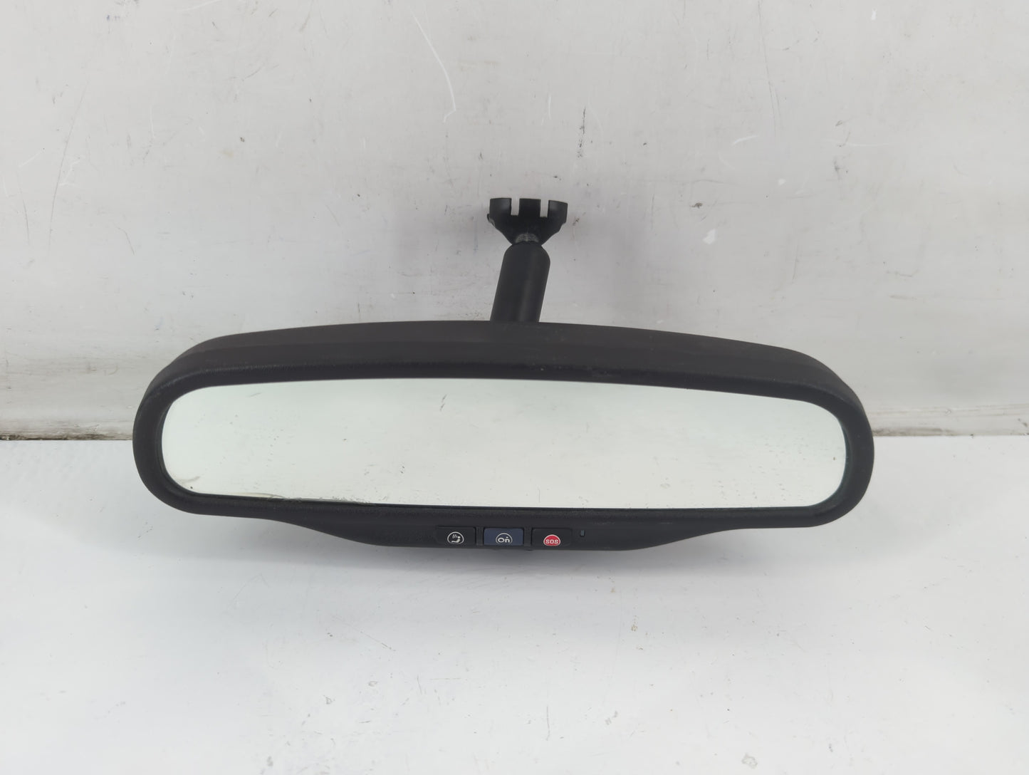2017 Chevrolet Traverse Interior Rear View Mirror Replacement OEM P/N:E11015885 Fits OEM Used Auto Parts - Oemusedautoparts1