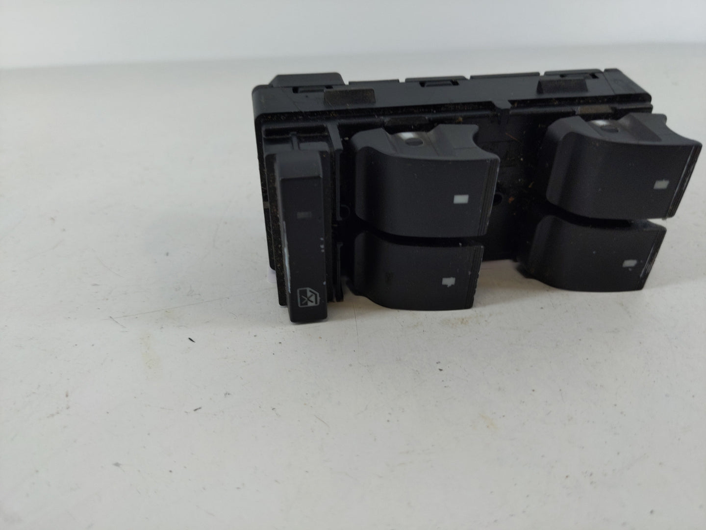 2009-2017 Chevrolet Traverse Master Power Window Switch Replacement Driver Side Left P/N:20945129 Fits OEM Used Auto Parts -
