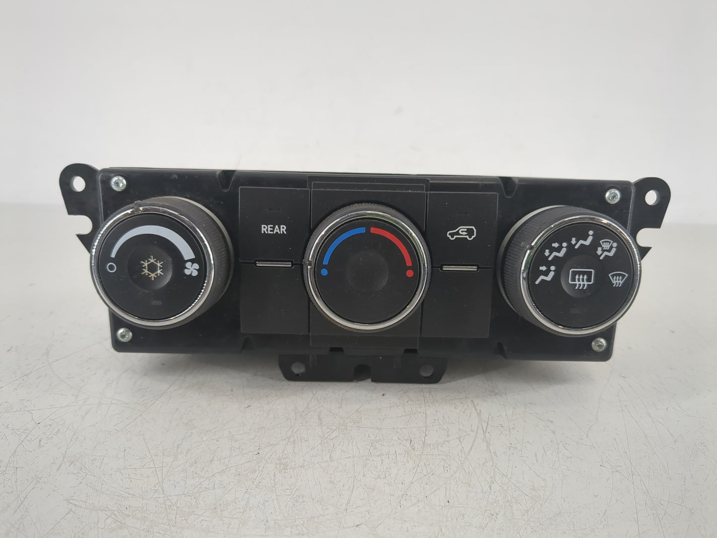 2013-2017 Chevrolet Traverse Climate Control Module Temperature AC/Heater Replacement P/N:2299802 Fits OEM Used Auto Parts -