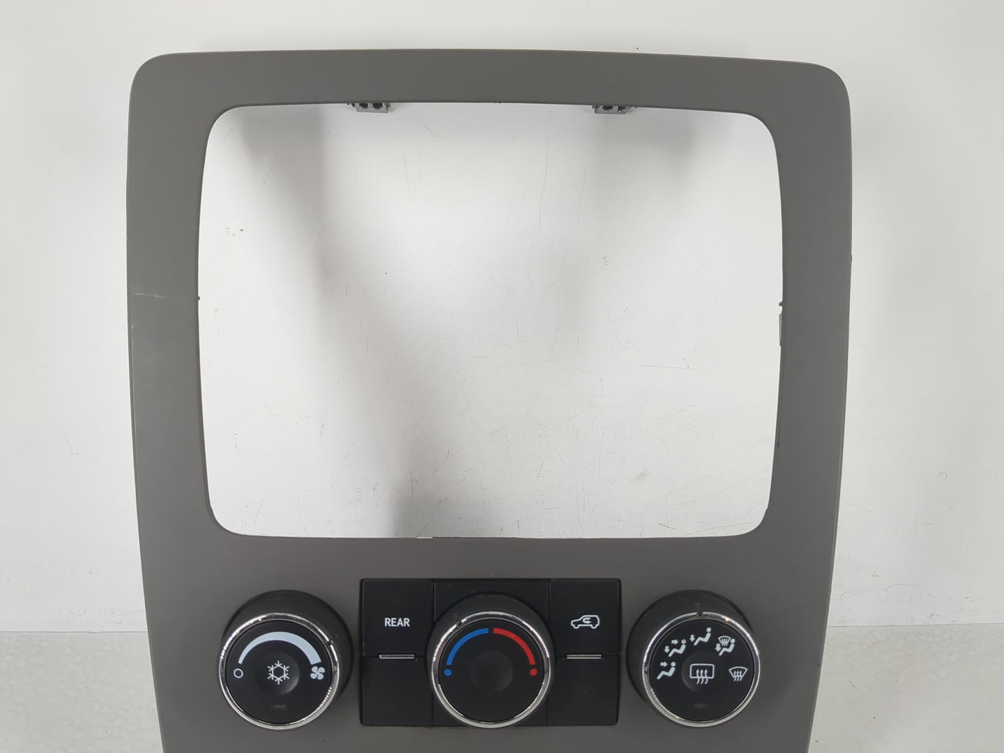 2009-2017 Chevrolet Traverse Climate Control Module Temperature AC/Heater Replacement P/N:22969802 Fits OEM Used Auto Parts 
