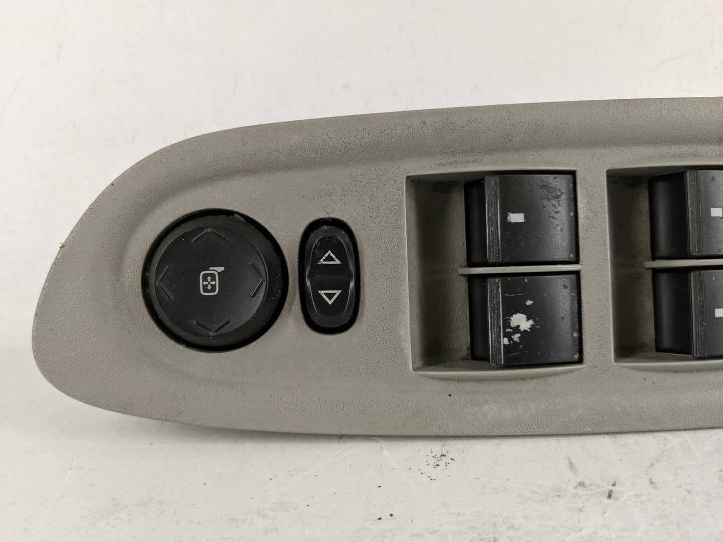 2016 Chevrolet Traverse Master Power Window Switch Replacement Driver Side Left P/N:22772752AA Fits OEM Used Auto Parts - Oe