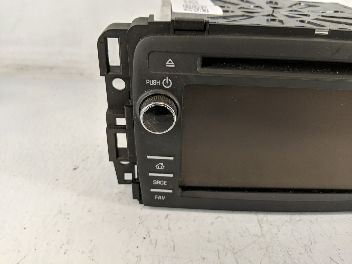 2016-2017 Chevrolet Traverse Radio AM FM Cd Player Receiver Replacement P/N:23227400 Fits Fits 2016 2017 OEM Used Auto Parts