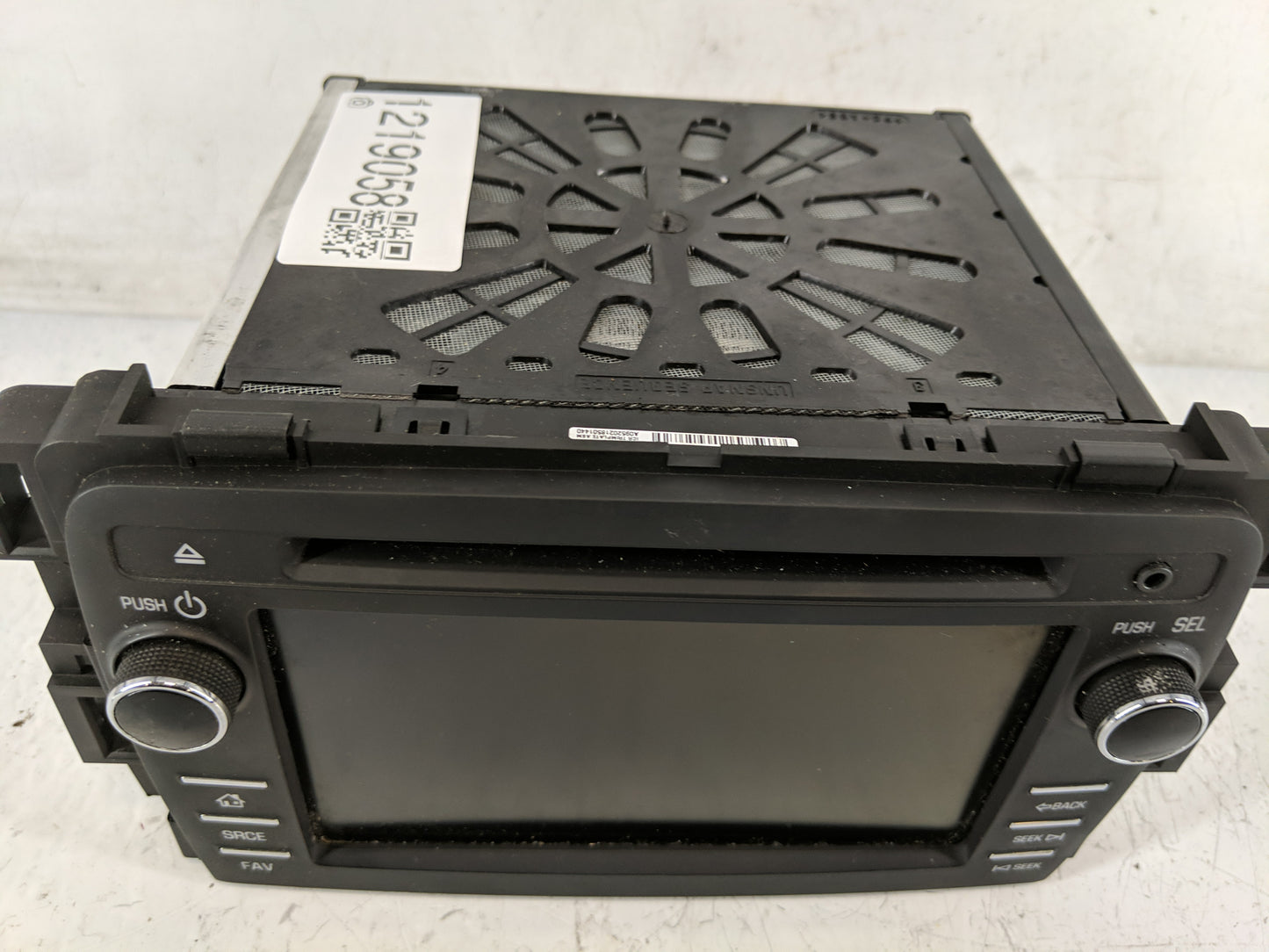 2016-2017 Chevrolet Traverse Radio AM FM Cd Player Receiver Replacement P/N:23227400 Fits Fits 2016 2017 OEM Used Auto Parts