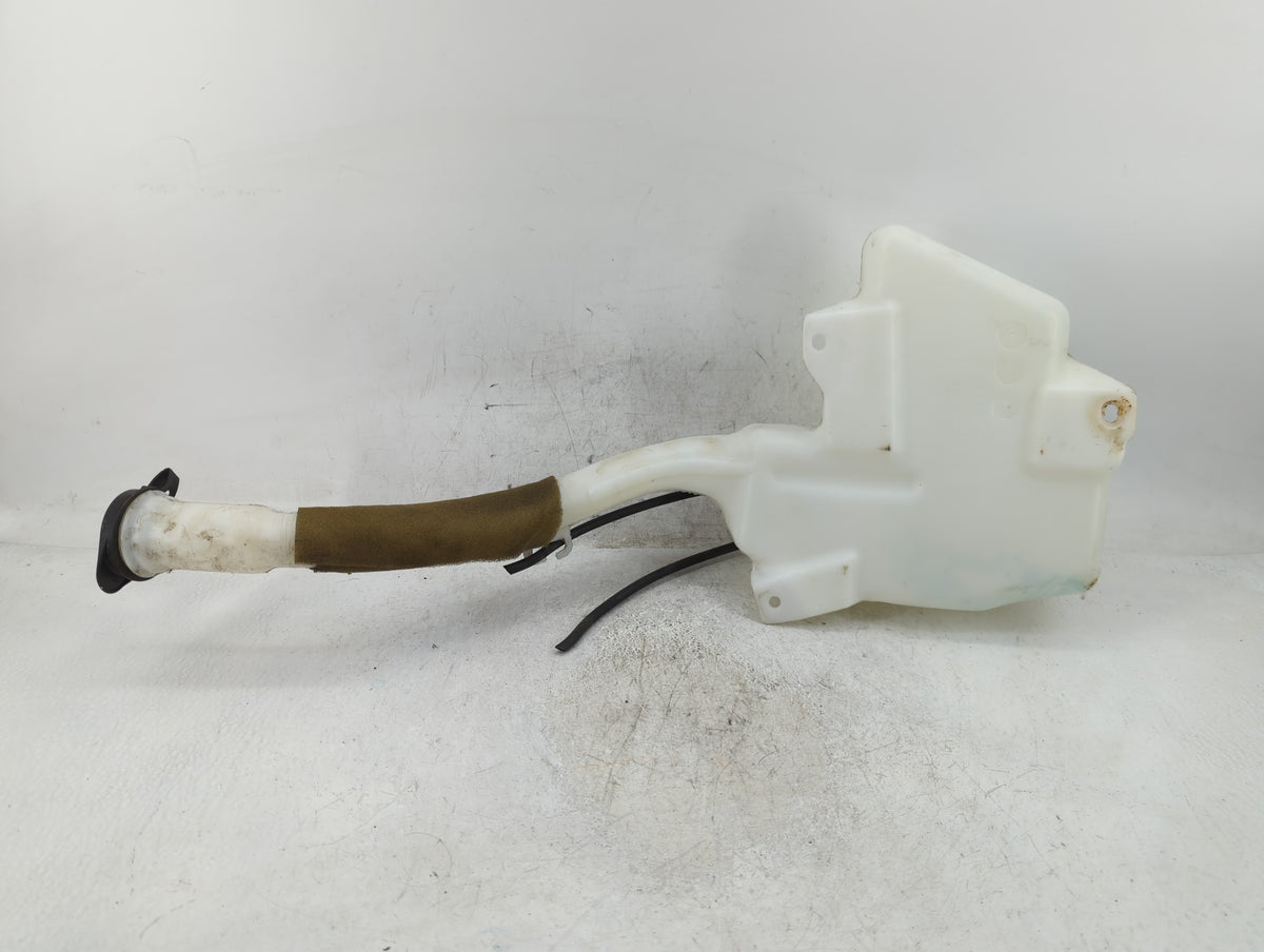 Chevrolet Traverse Windshield Washer Fluid Reservoir Bottle 1248746 - Oemusedautoparts1.com