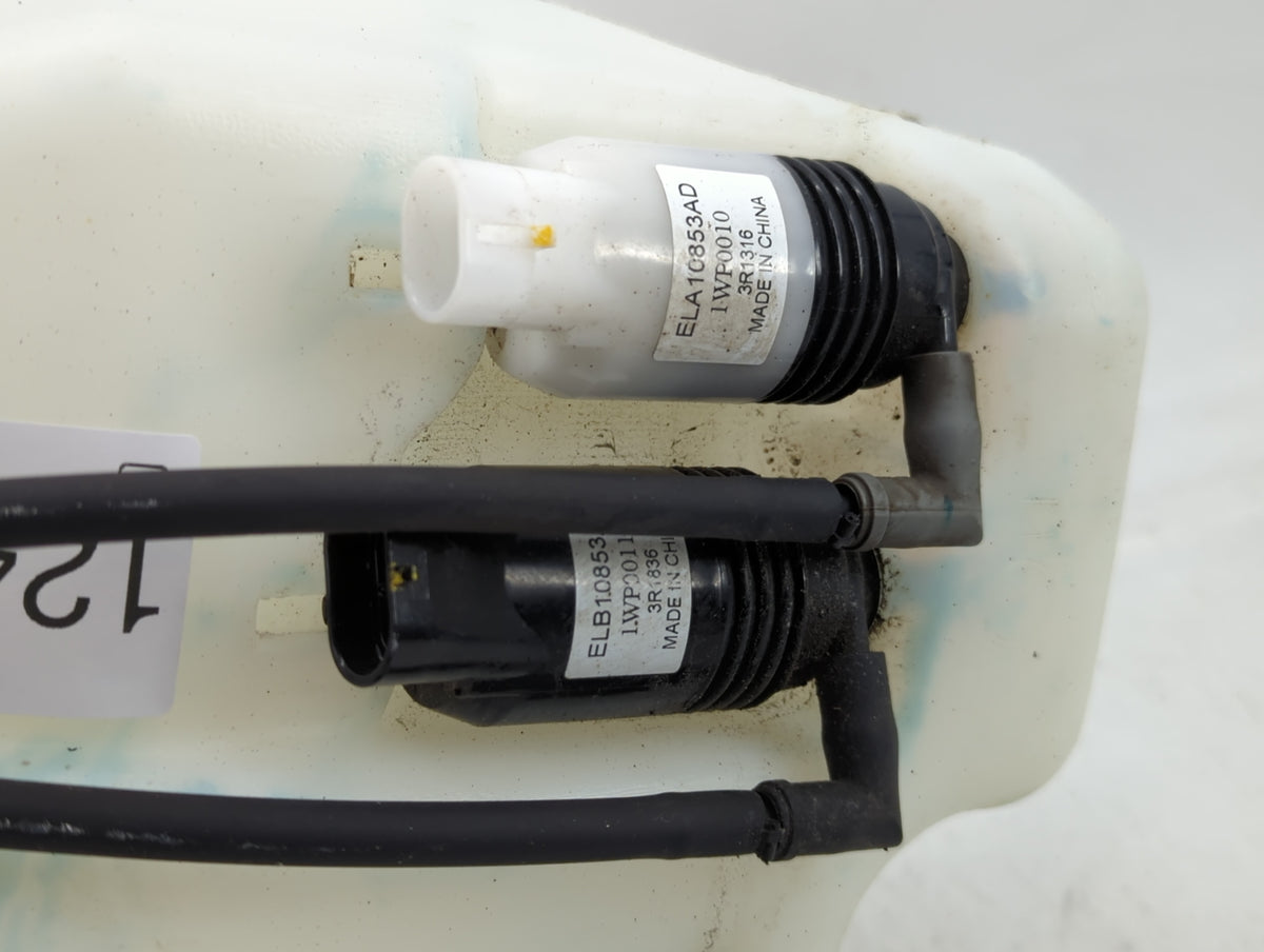 Chevrolet Traverse Windshield Washer Fluid Reservoir Bottle 1248746 - Oemusedautoparts1.com
