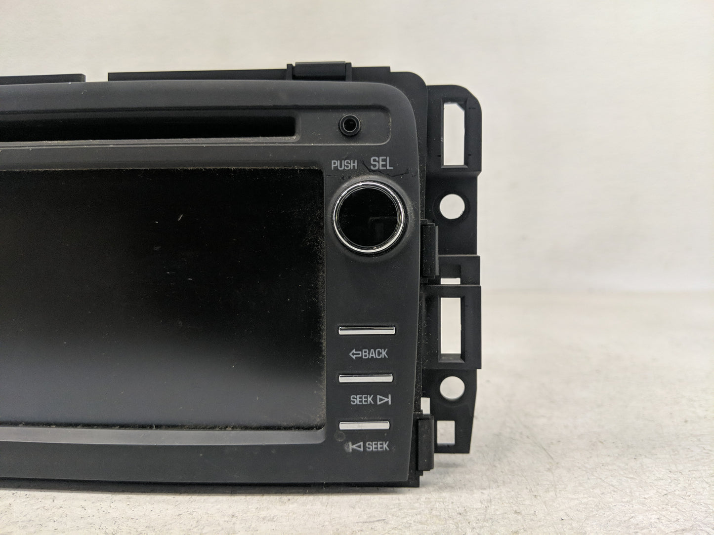2016-2017 Chevrolet Traverse Radio AM FM Cd Player Receiver Replacement P/N:23227400 Fits Fits 2016 2017 OEM Used Auto Parts