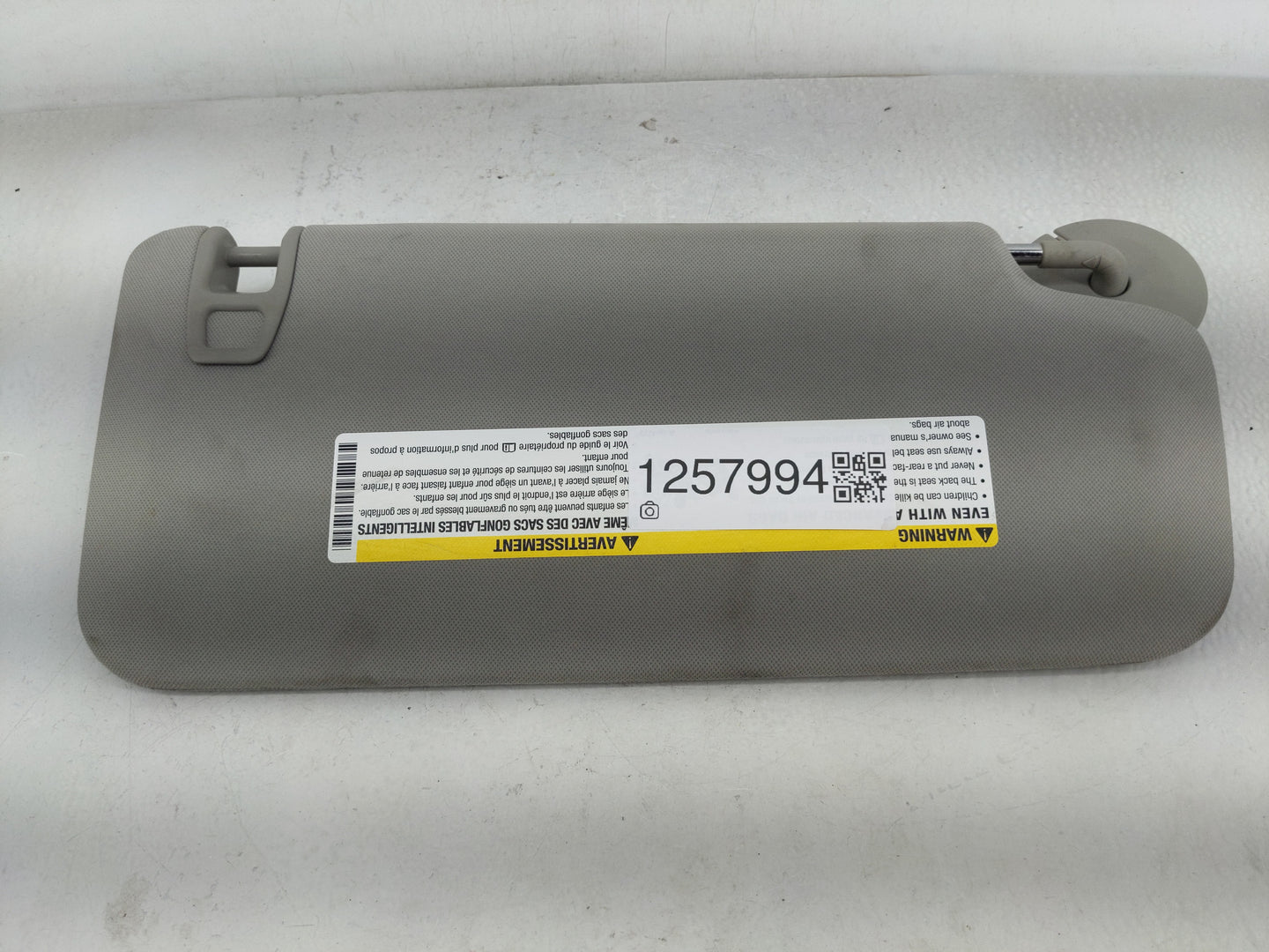 2016 Chevrolet Traverse Sun Visor Shade Replacement Driver Left Mirror Fits OEM Used Auto Parts - Oemusedautoparts1.com