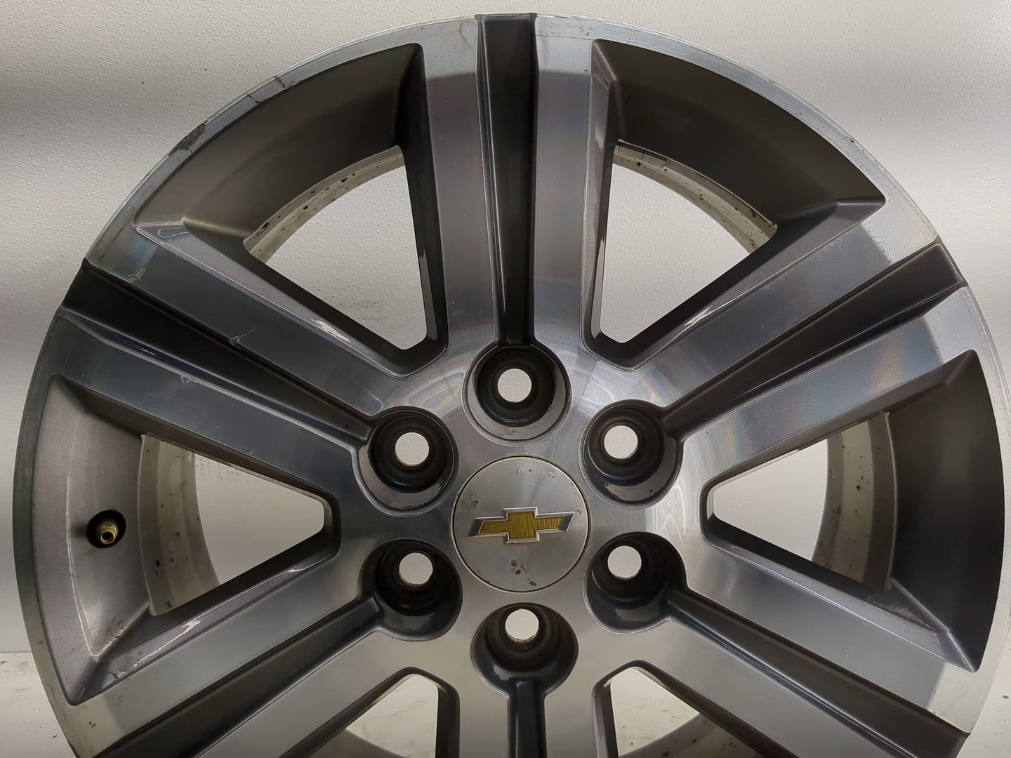 2015-2017 Chevrolet Traverse Oem Wheel Rim - Oemusedautoparts1.com