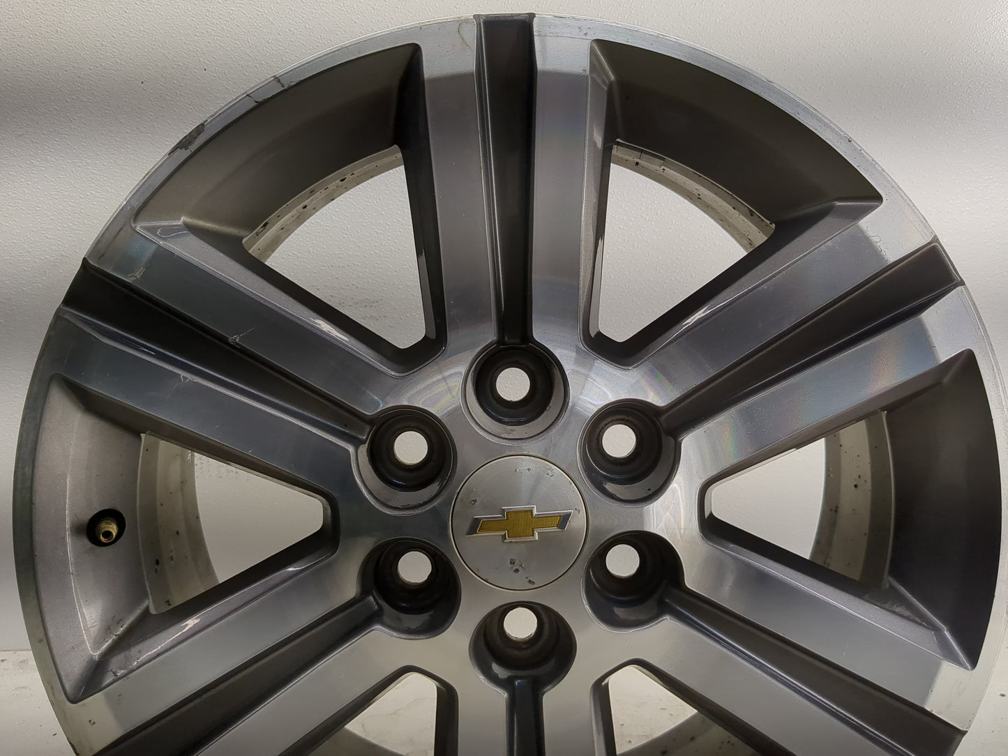 2015-2017 Chevrolet Traverse Oem Wheel Rim - Oemusedautoparts1.com