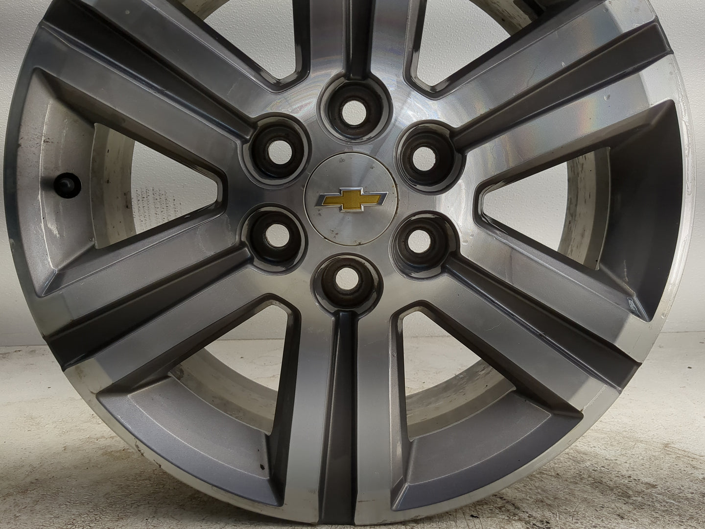 2015-2017 Chevrolet Traverse Oem Wheel Rim - Oemusedautoparts1.com