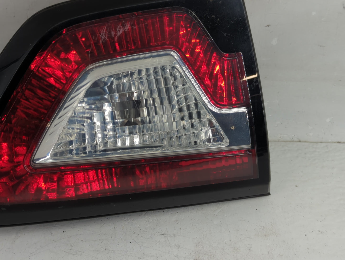 2013-2017 Chevrolet Traverse Tail Light Assembly Driver Left OEM P/N:20956907 Fits Fits 2013 2014 2015 2016 2017 OEM Used Au