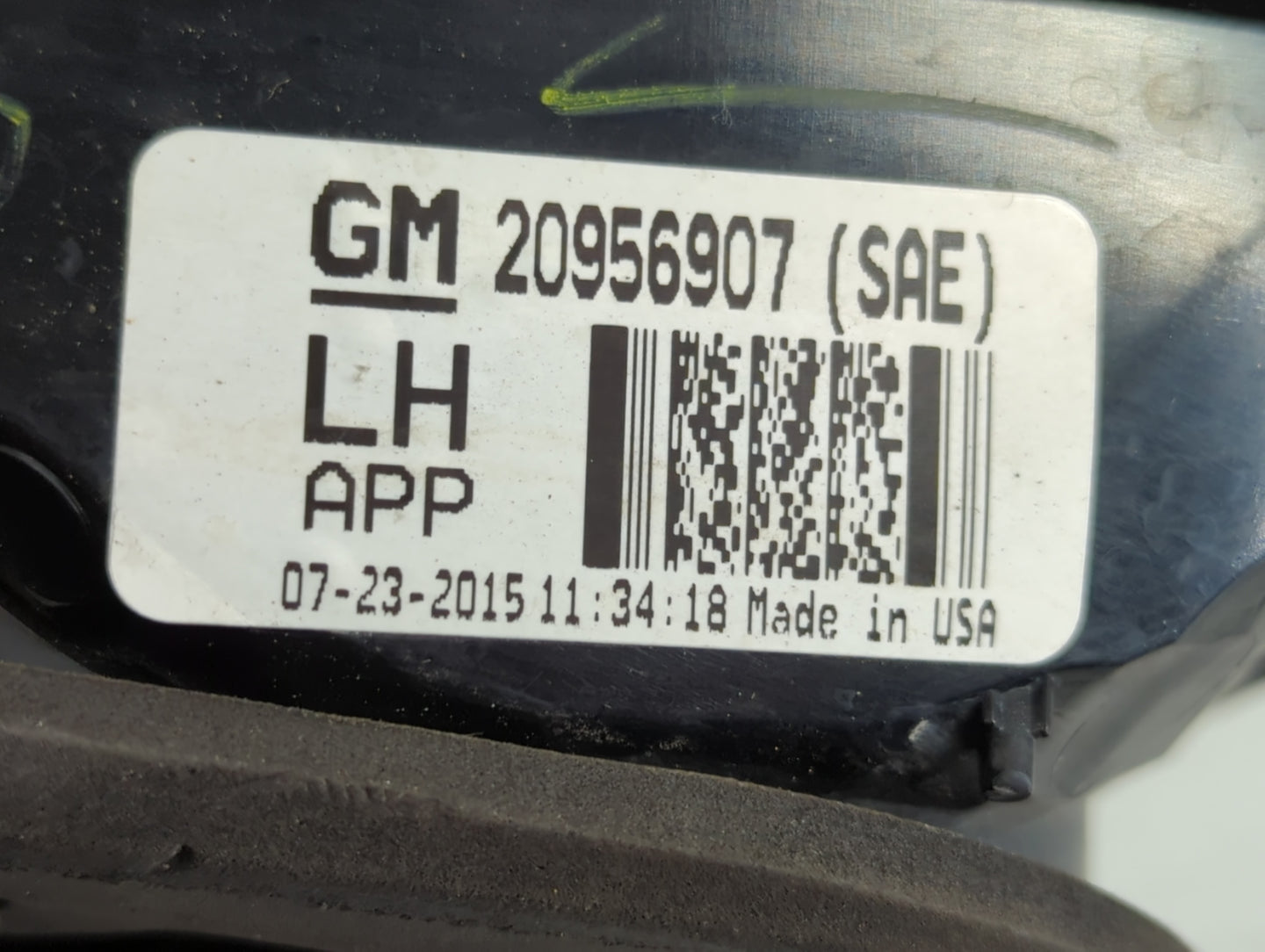 2013-2017 Chevrolet Traverse Tail Light Assembly Driver Left OEM P/N:20956907 Fits Fits 2013 2014 2015 2016 2017 OEM Used Au