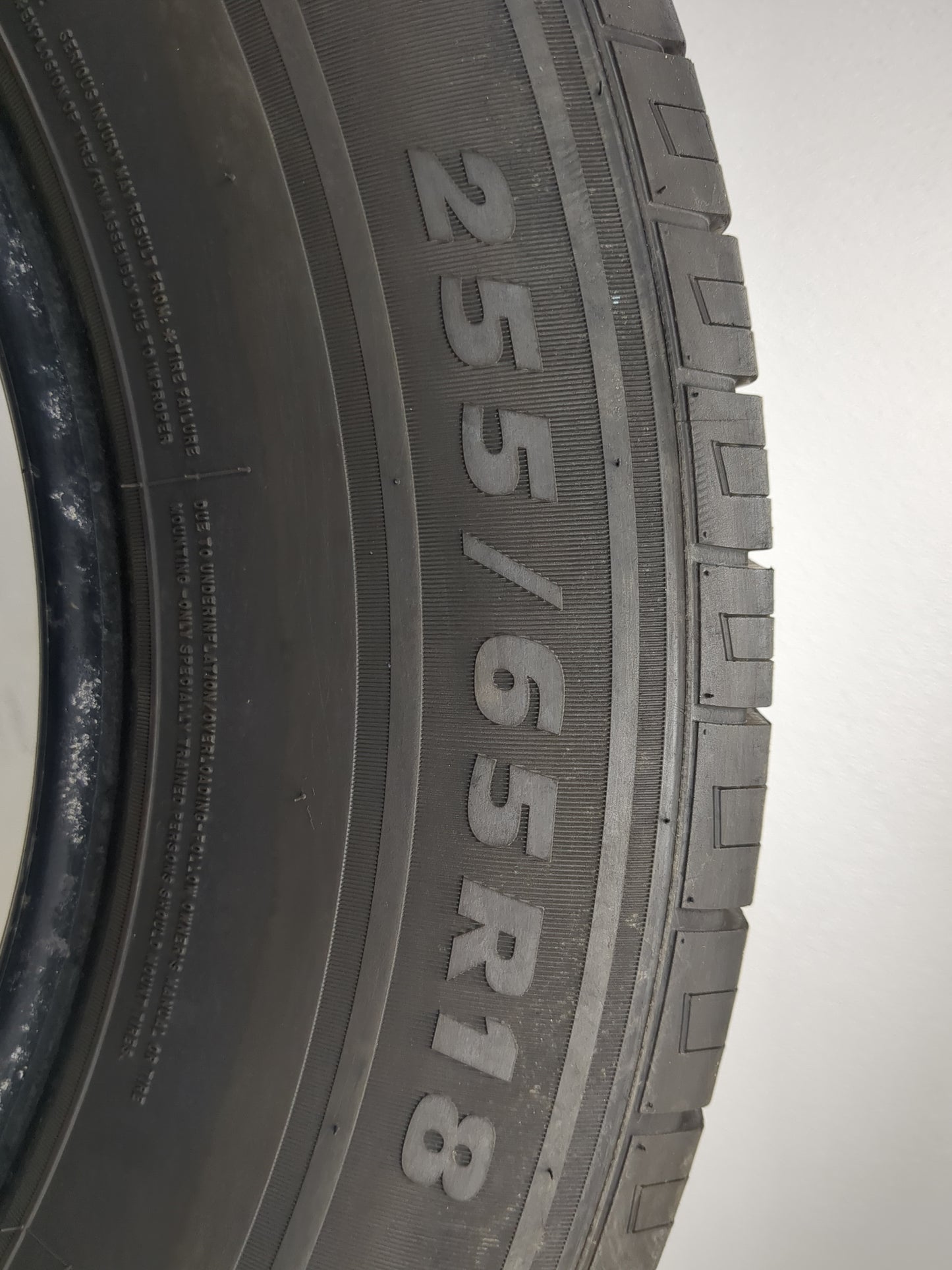 Used Tire 255/65R18 PRINX HICITY HH2 ALL SEASON 111H - Tread Depth 8/32 - Oemusedautoparts1.com