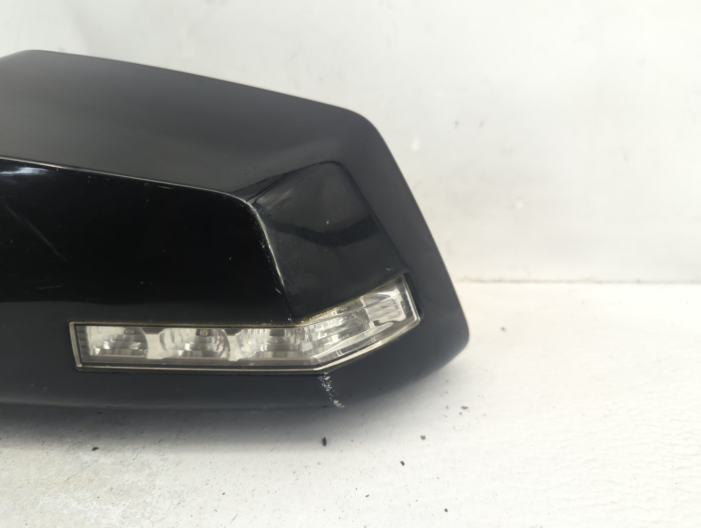 2015-2017 Chevrolet Traverse Driver Side View Mirror - Left Door Mirror OEM Used - Oemusedautoparts1.com