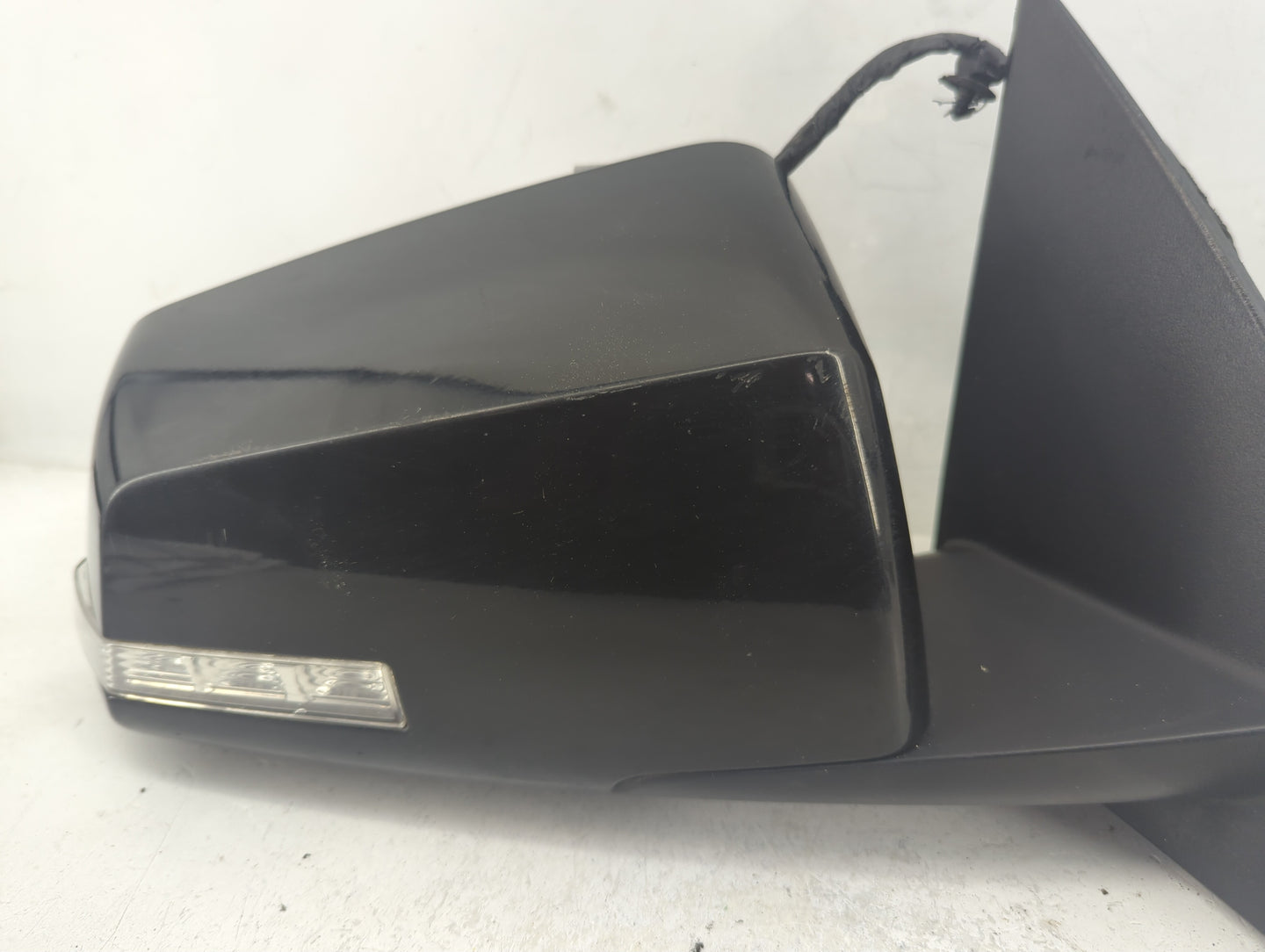 2015-2017 Chevrolet Traverse Passenger Side View Mirror - Right Door Mirror OEM Used - Oemusedautoparts1.com