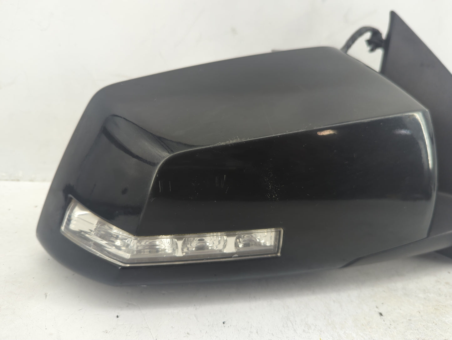 2015-2017 Chevrolet Traverse Passenger Side View Mirror - Right Door Mirror OEM Used - Oemusedautoparts1.com