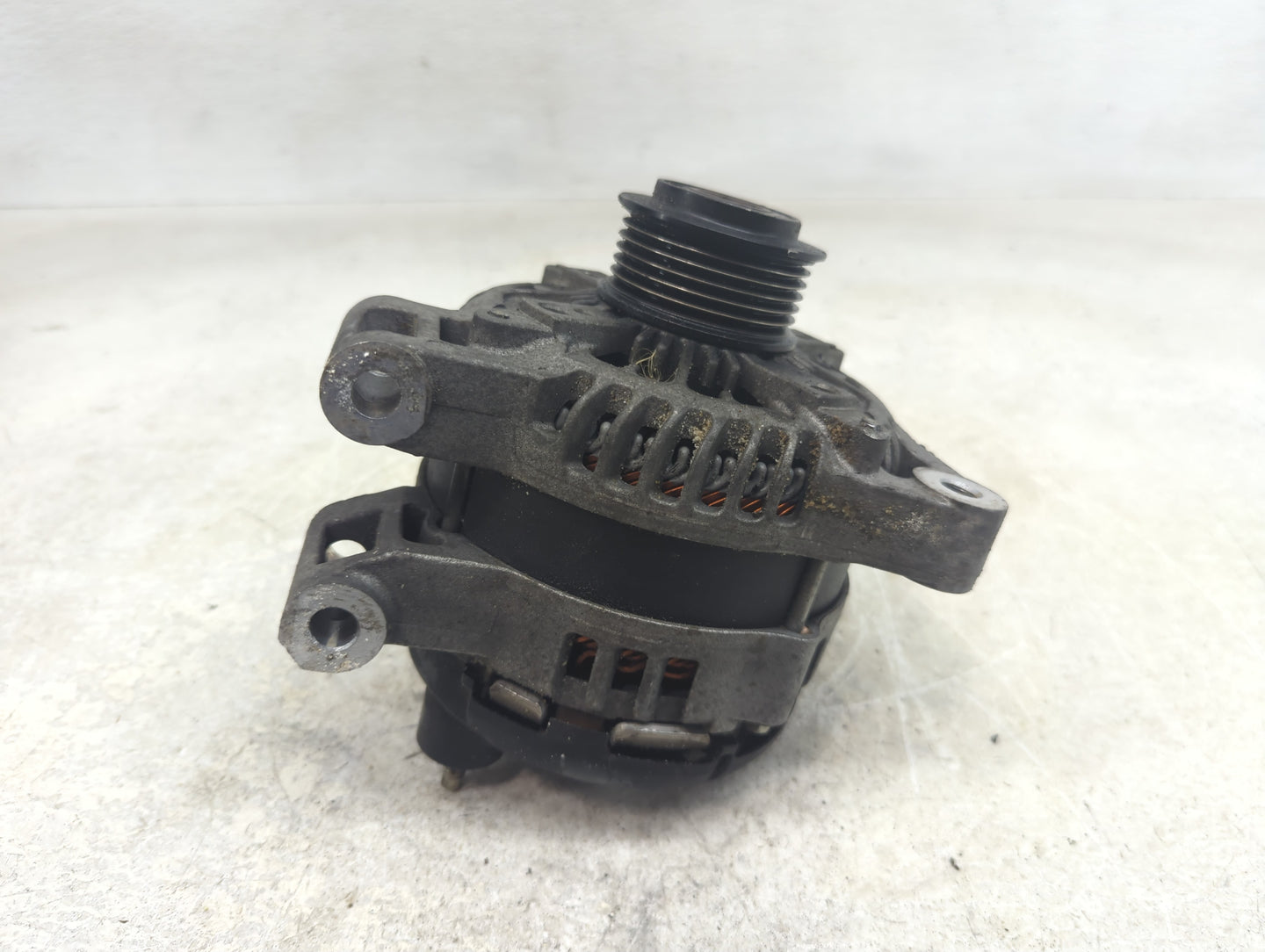 2013-2017 Chevrolet Traverse Alternator Replacement Generator Charging Assembly Engine OEM P/N:TN104210-6314 23279588 Fits O