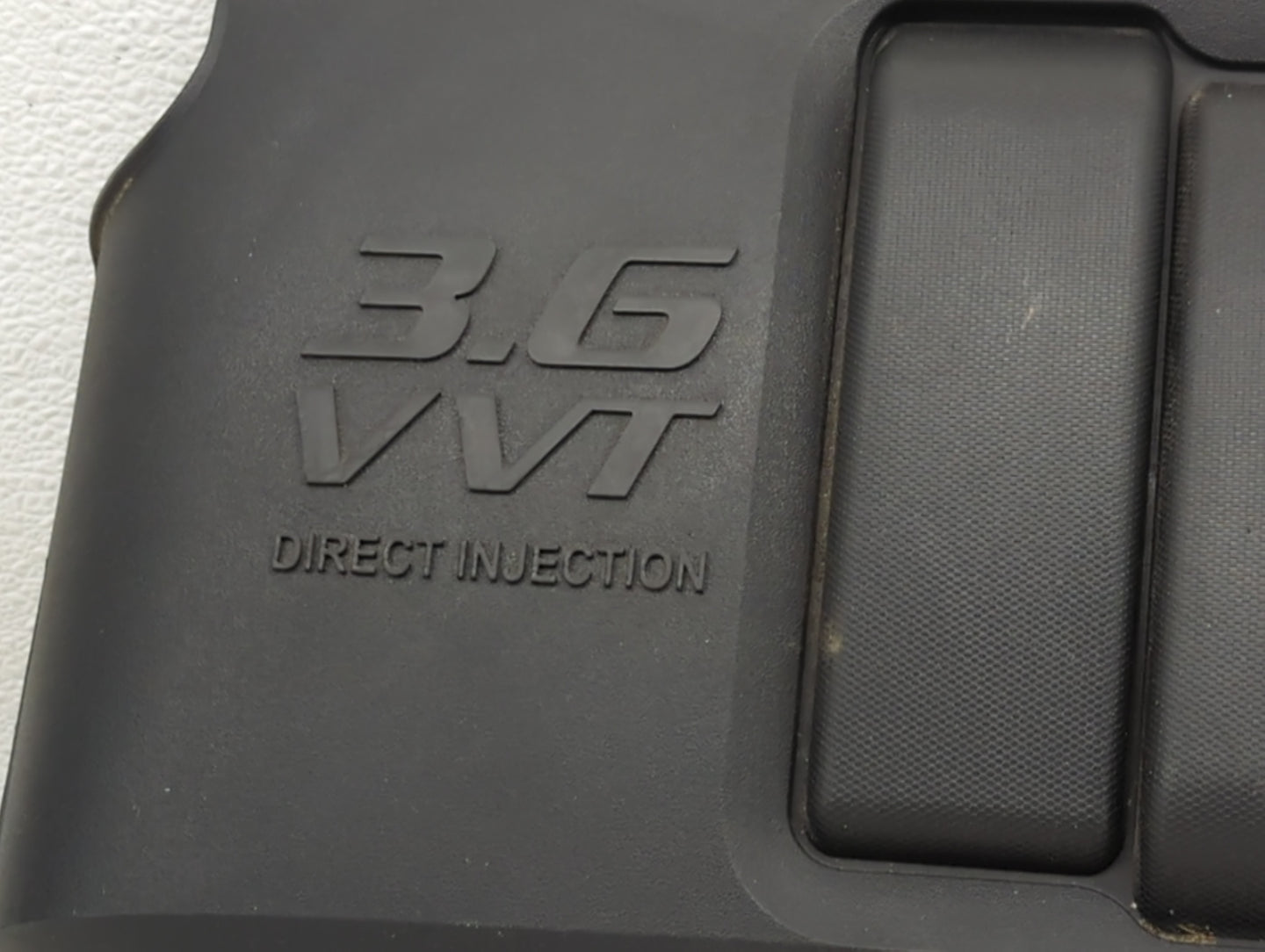 2016 Chevrolet Traverse Engine Cover - Oemusedautoparts1.com