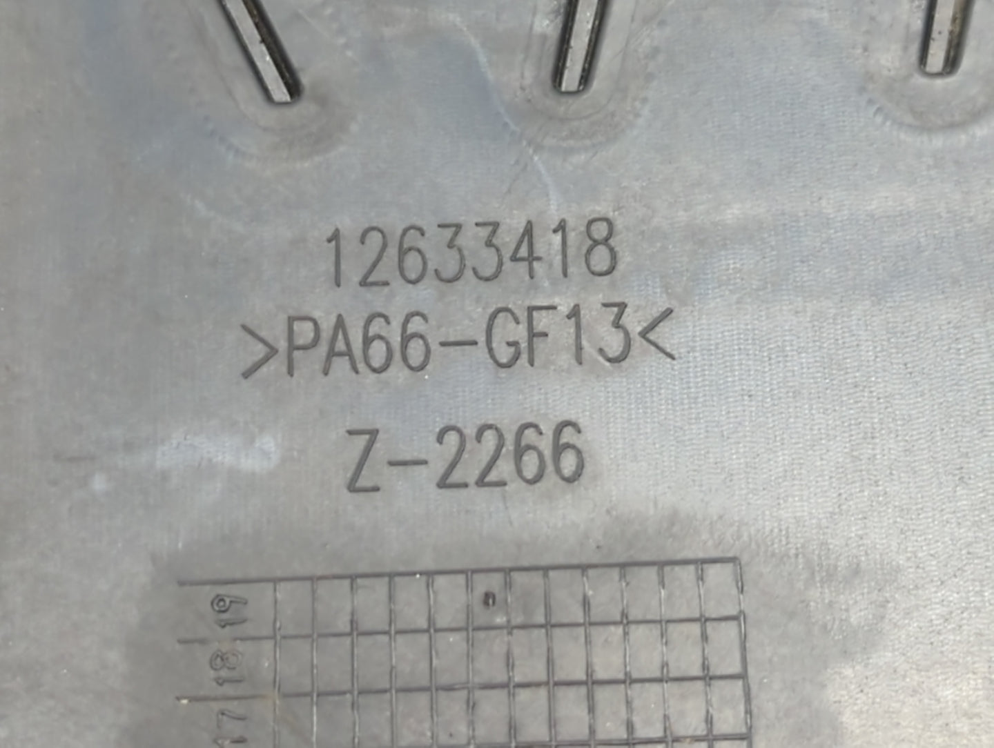 2016 Chevrolet Traverse Engine Cover 1394621 - Oemusedautoparts1.com