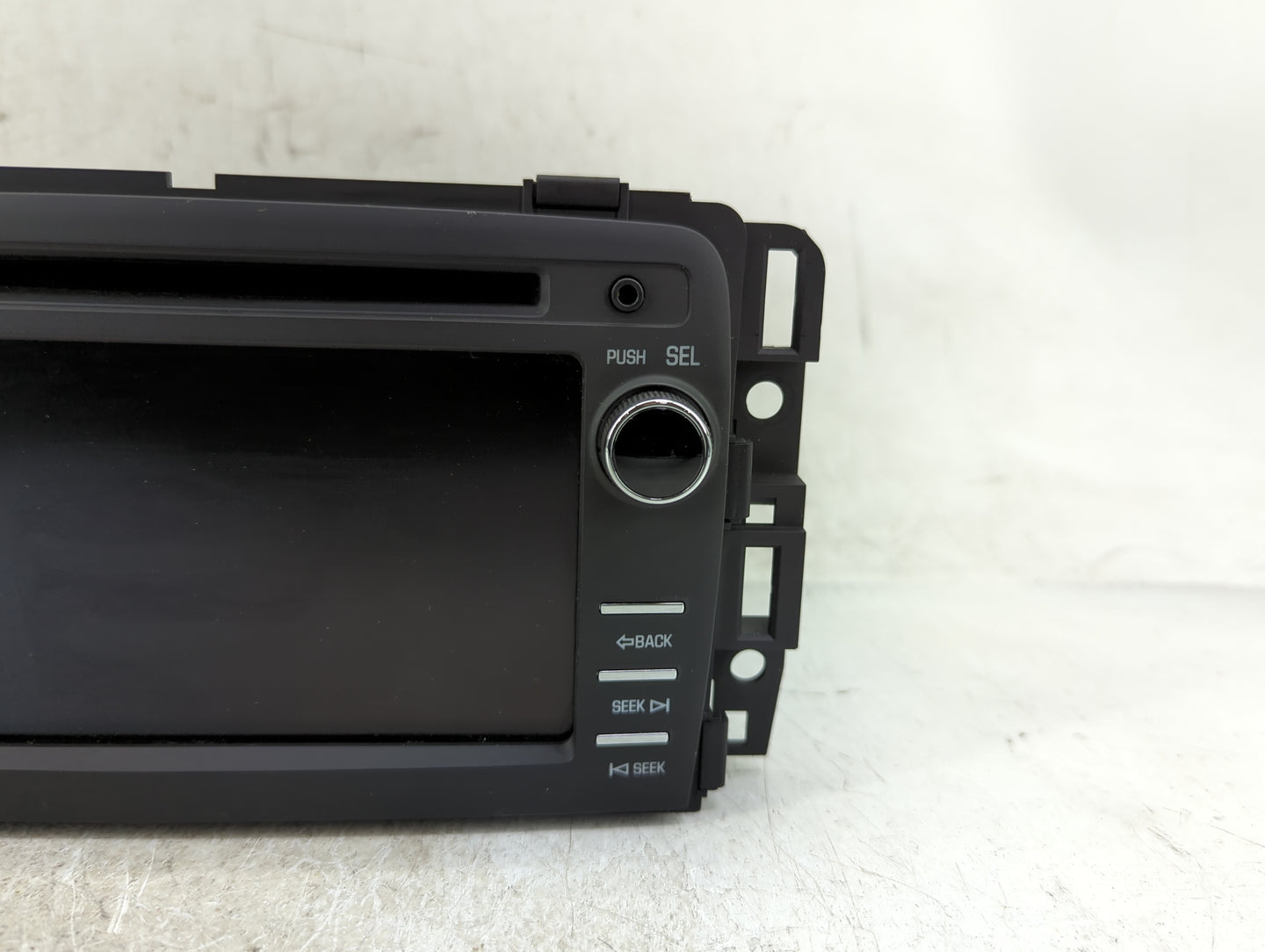2015-2017 Chevrolet Traverse Radio AM FM Cd Player Receiver Replacement P/N:23395477 Fits OEM Used Auto Parts - Oemusedautop