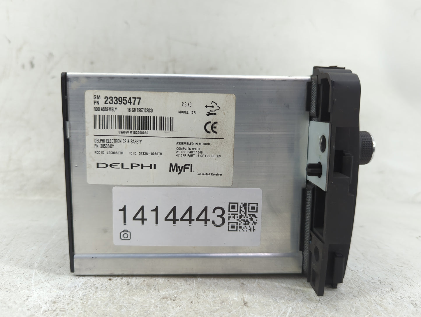 2015-2017 Chevrolet Traverse Radio AM FM Cd Player Receiver Replacement P/N:23395477 Fits OEM Used Auto Parts - Oemusedautop