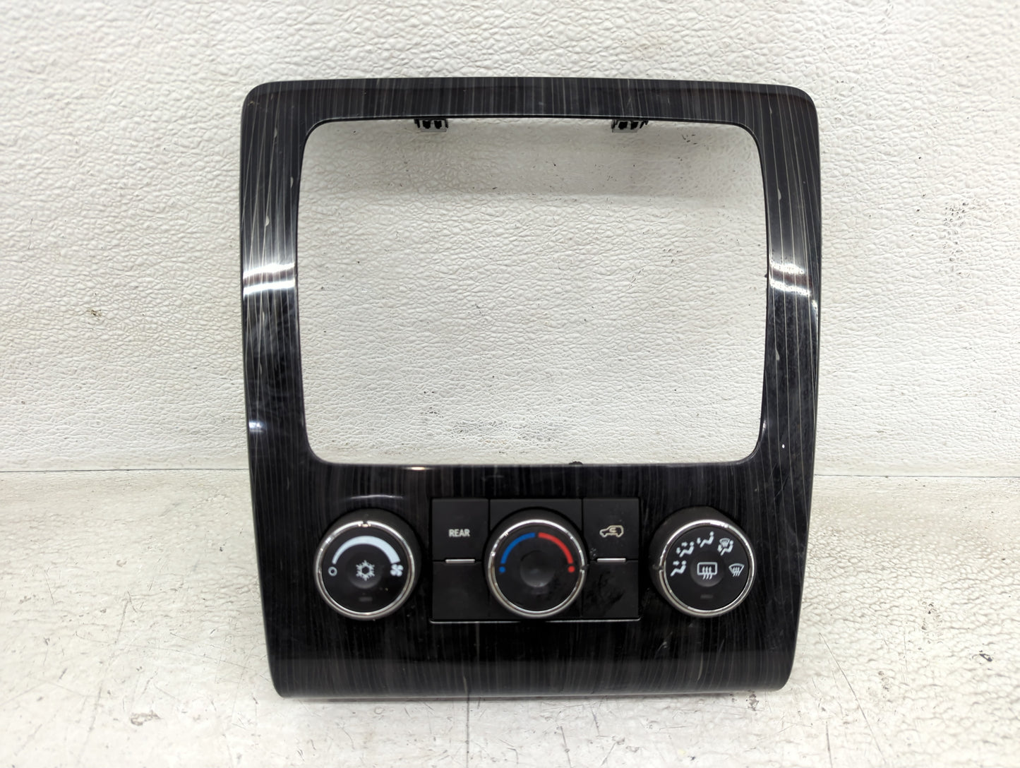 2013-2017 Chevrolet Traverse Climate Control Module Temperature AC/Heater Replacement P/N:22969802 Fits OEM Used Auto Parts 