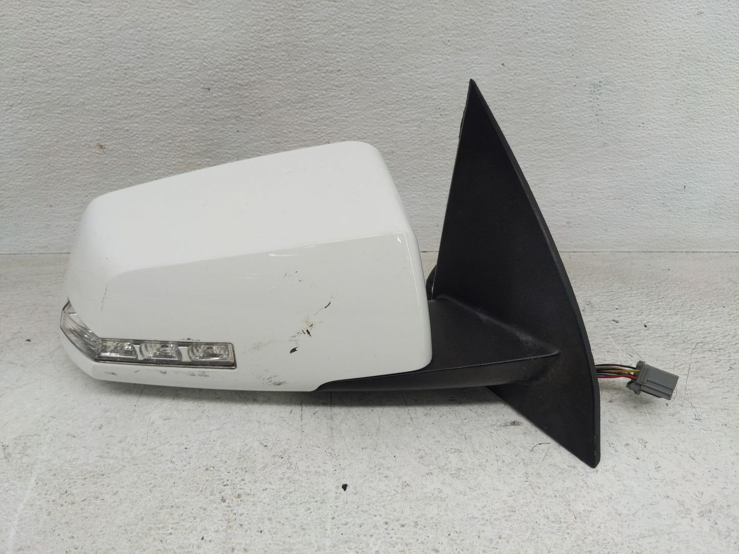 2015-2017 Chevrolet Traverse Passenger Side View Mirror - Right Door Mirror OEM Used - Oemusedautoparts1.com