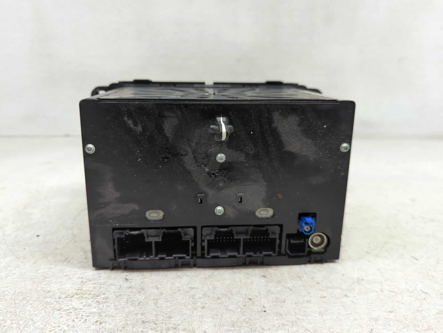 2015-2017 Chevrolet Traverse Radio AM FM Cd Player Receiver Replacement P/N:23227409 Fits Fits 2015 2016 2017 OEM Used Auto 