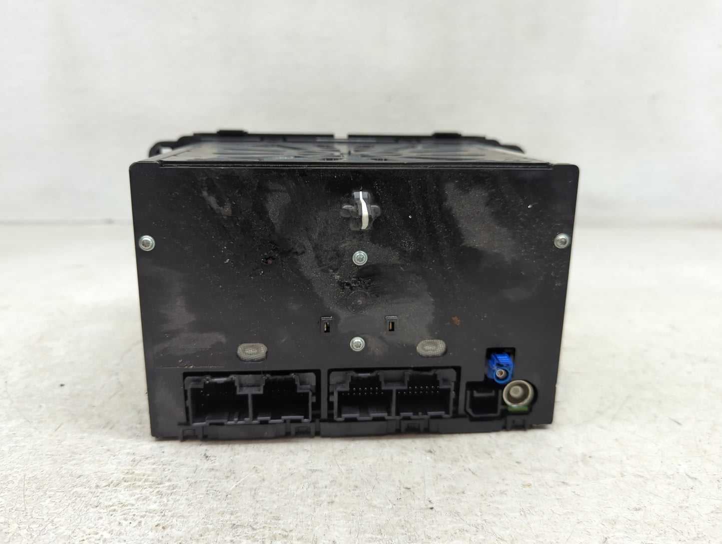 2015-2017 Chevrolet Traverse Radio AM FM Cd Player Receiver Replacement P/N:23227409 Fits Fits 2015 2016 2017 OEM Used Auto 