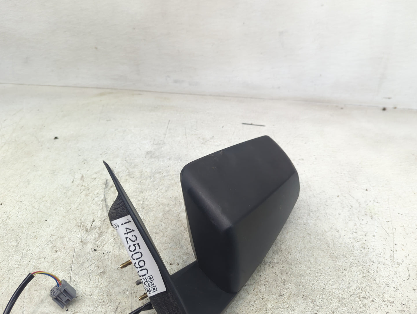 2013-2017 Chevrolet Traverse Driver Side View Mirror - Left Door Mirror OEM Used - Oemusedautoparts1.com