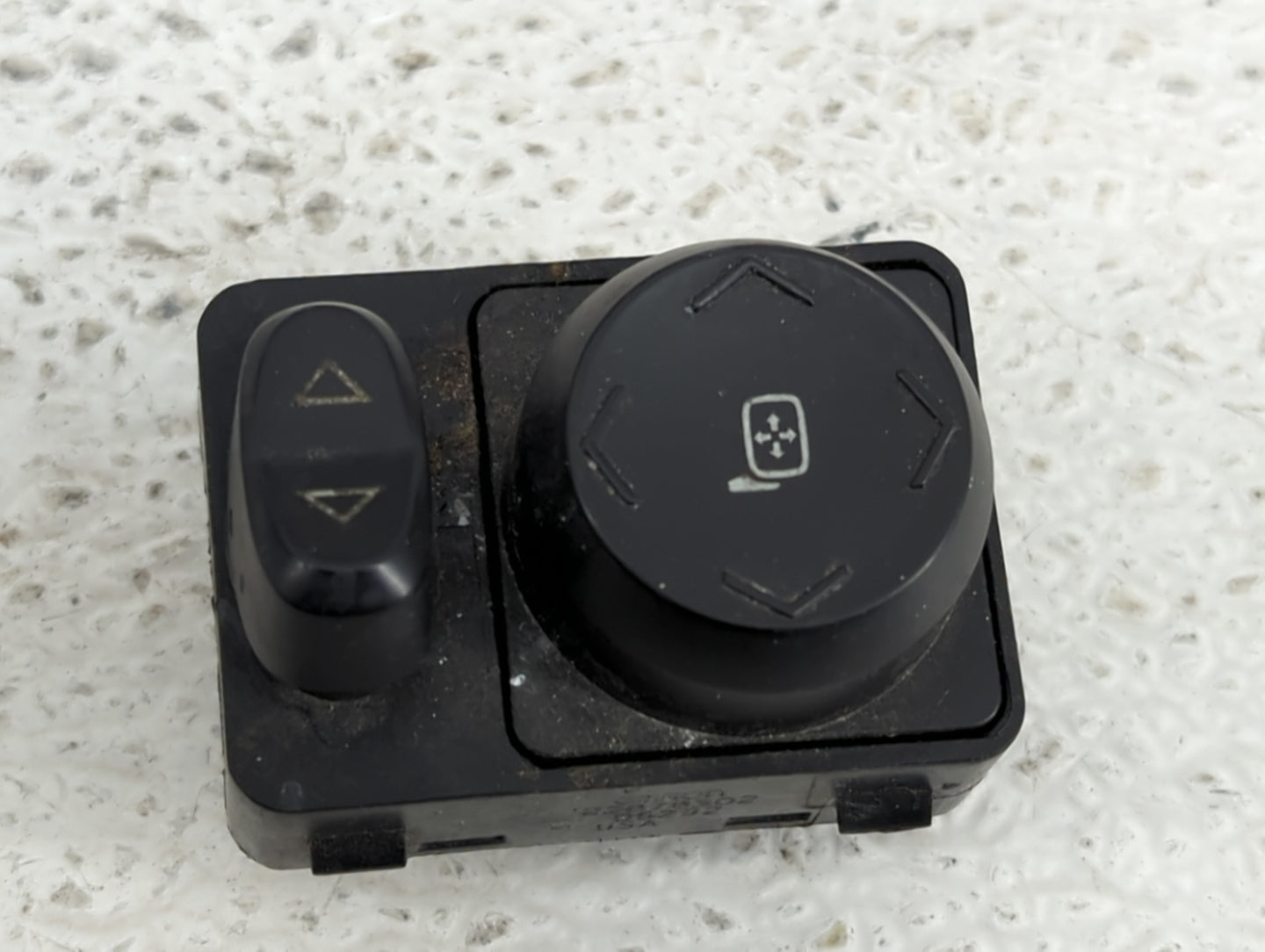 2009-2017 Chevrolet Traverse Driver Left Door Mirror Power Switch - Oemusedautoparts1.com