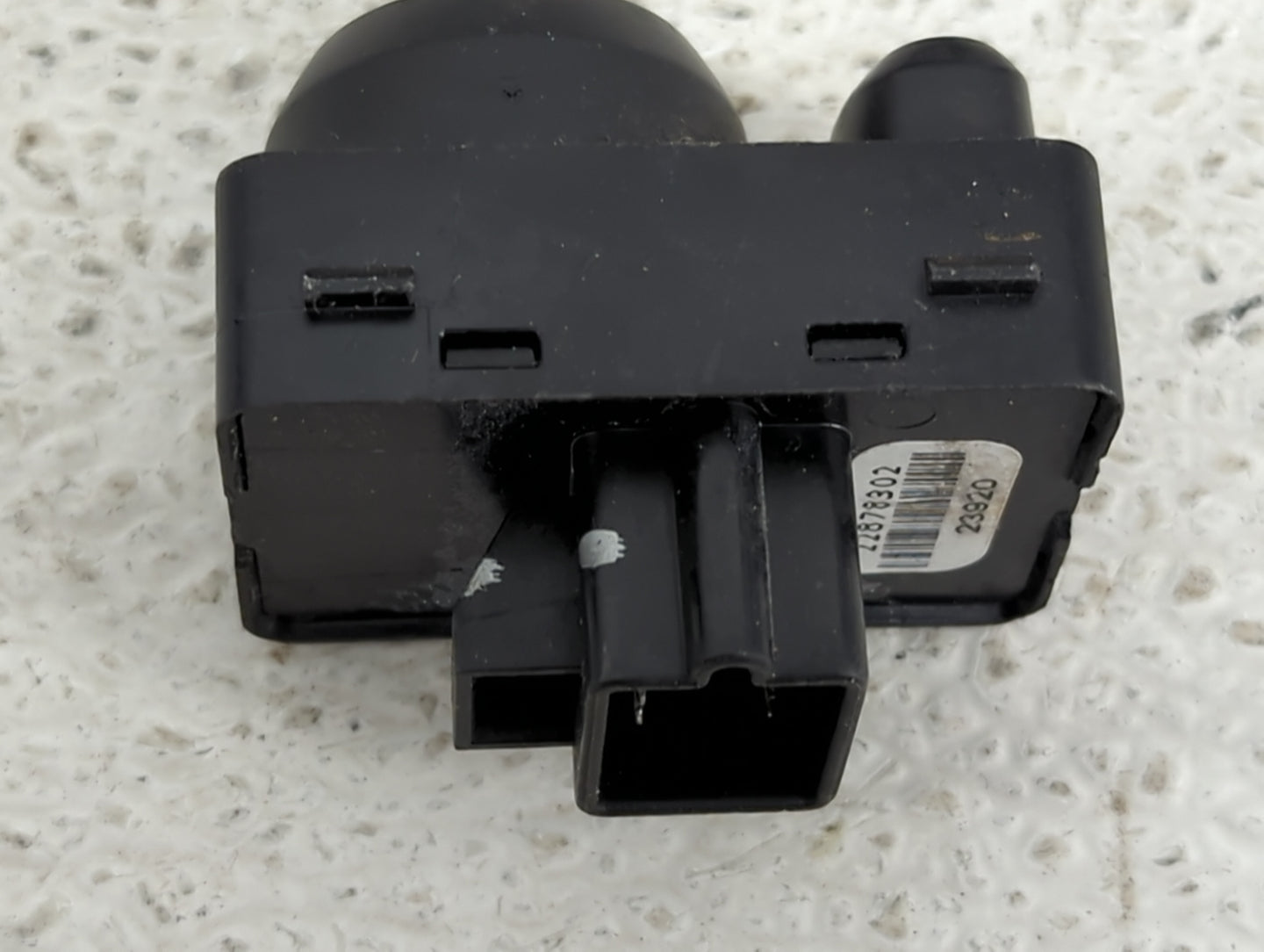 2009-2017 Chevrolet Traverse Driver Left Door Mirror Power Switch - Oemusedautoparts1.com