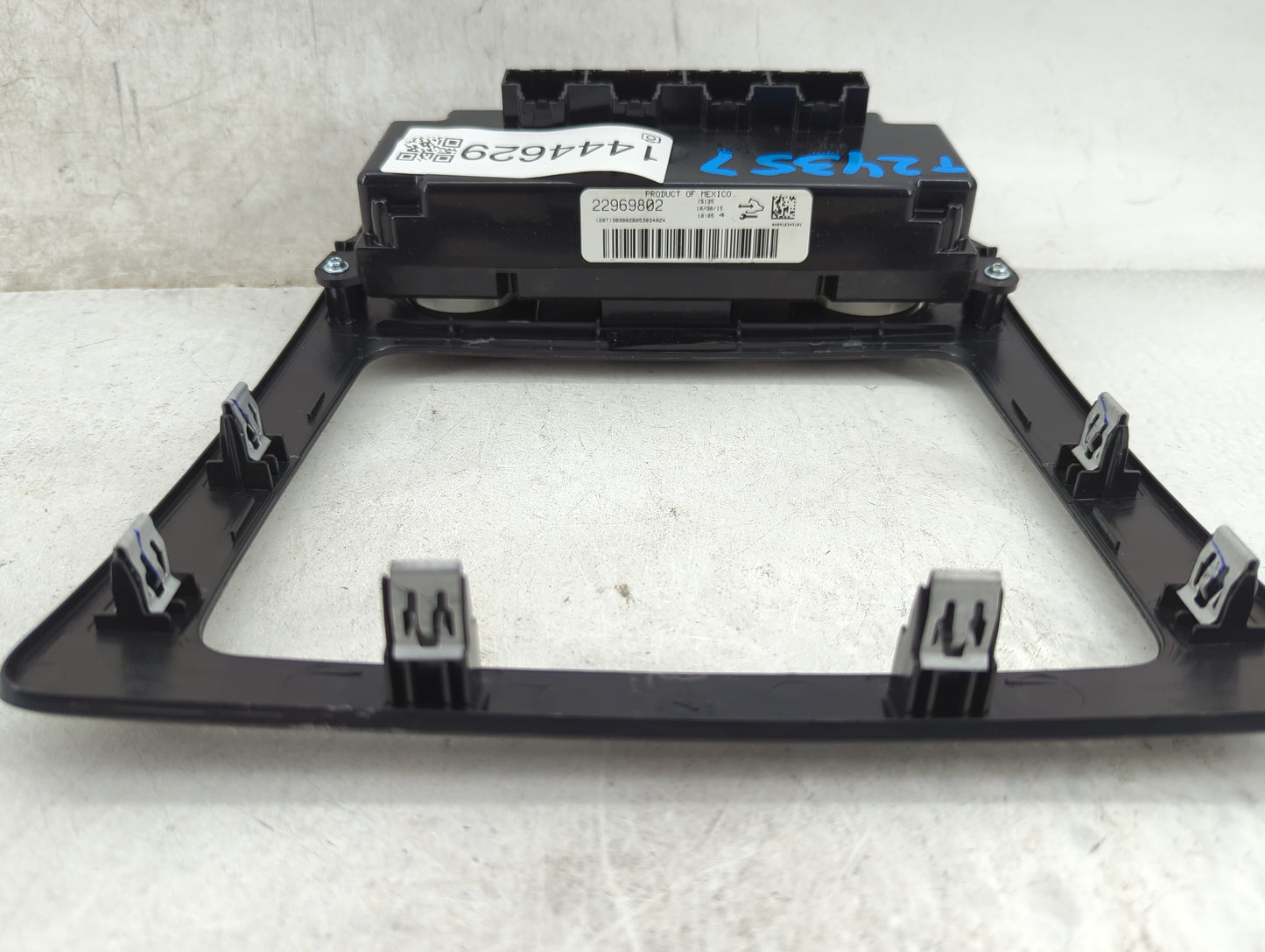2013-2017 Chevrolet Traverse Climate Control Module Temperature AC/Heater Replacement P/N:22969802 Fits OEM Used Auto Parts 