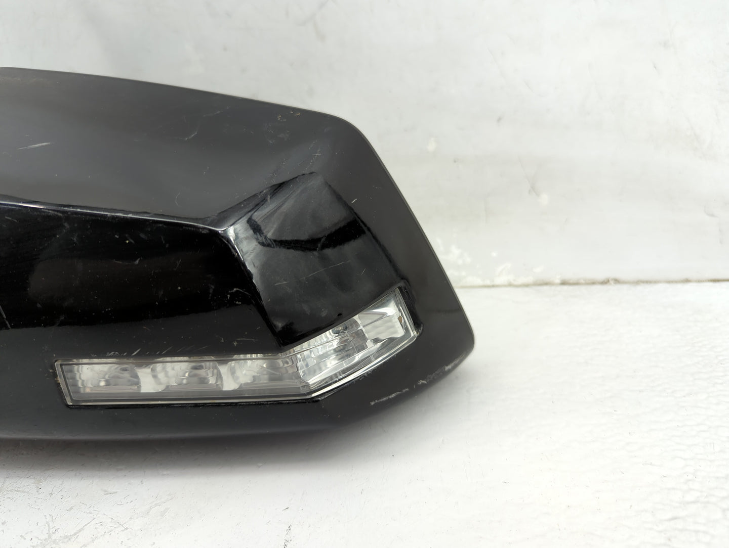 2016 Chevrolet Traverse Driver Side View Mirror - Left Door Mirror OEM Used - Oemusedautoparts1.com