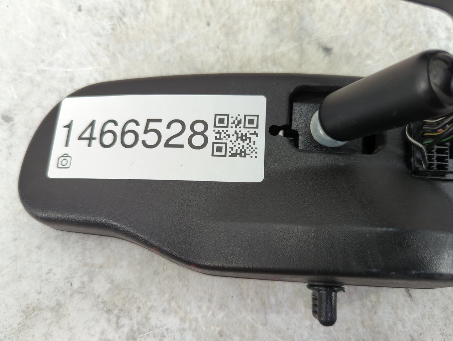 2017 Chevrolet Traverse Interior Rear View Mirror Replacement OEM P/N:68022L10306 Fits OEM Used Auto Parts - Oemusedautopart