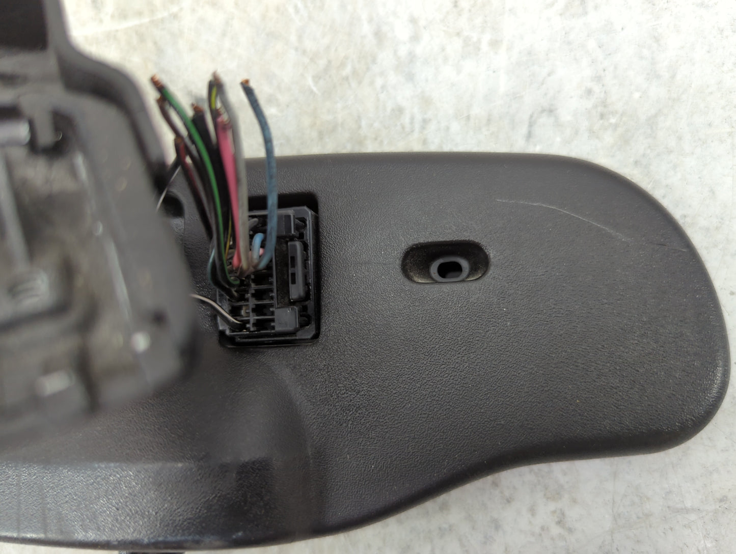 2017 Chevrolet Traverse Interior Rear View Mirror Replacement OEM P/N:68022L10306 Fits OEM Used Auto Parts - Oemusedautopart