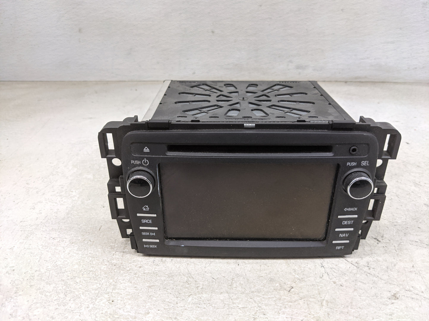 2015-2017 Chevrolet Traverse Radio AM FM Cd Player Receiver Replacement P/N:23395481 28505423, L2C00050TR Fits Fits 2015 201